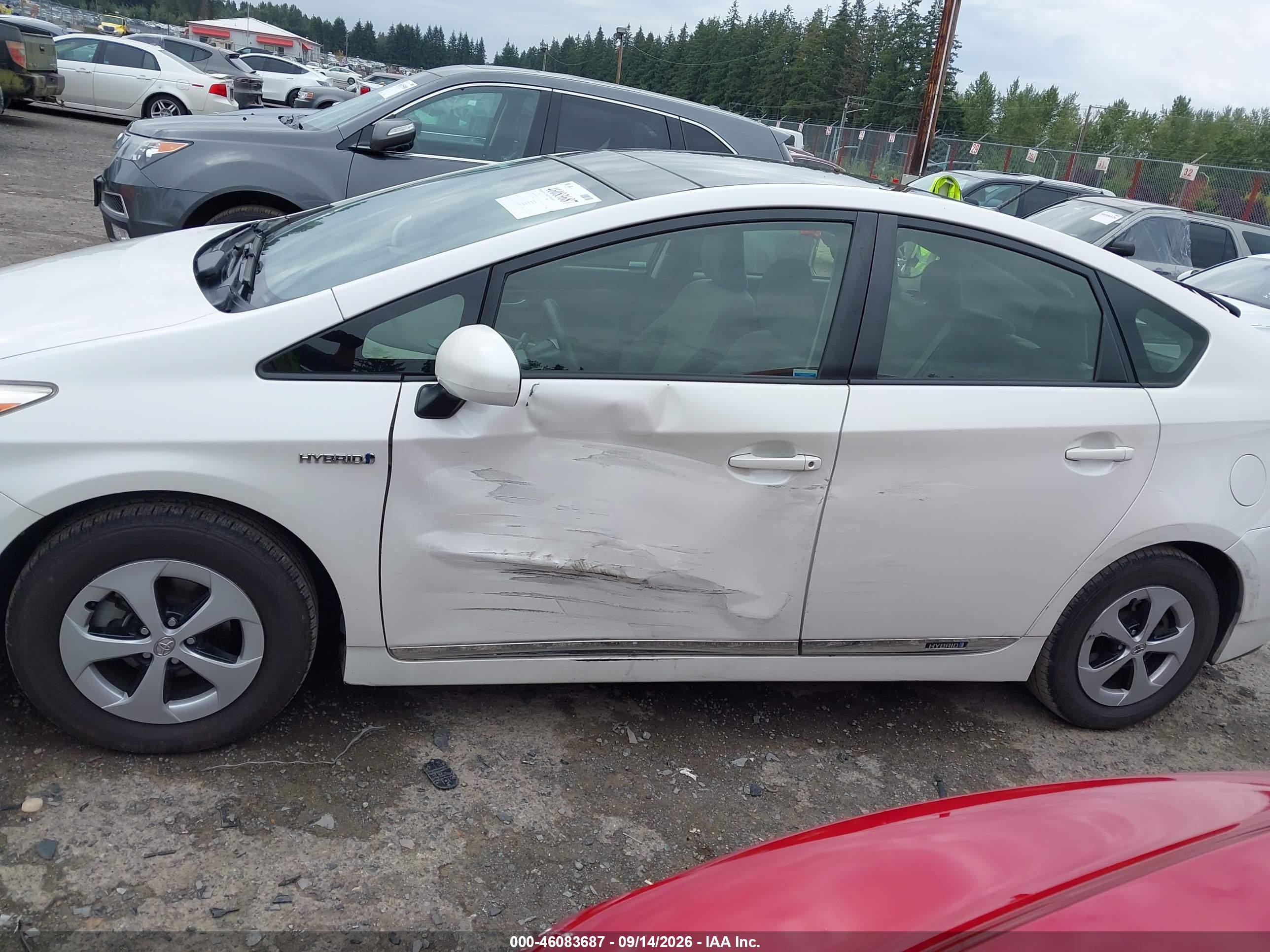 2012 Toyota Prius Three White vin: JTDKN3DU1C5453334