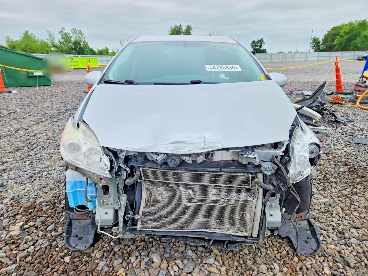 2012 Toyota Prius Four Серебряный vin: JTDKN3DU1C5465211