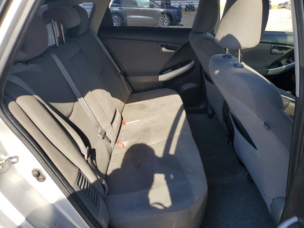 2013 Toyota Prius Three Silver vin: JTDKN3DU1D1694416