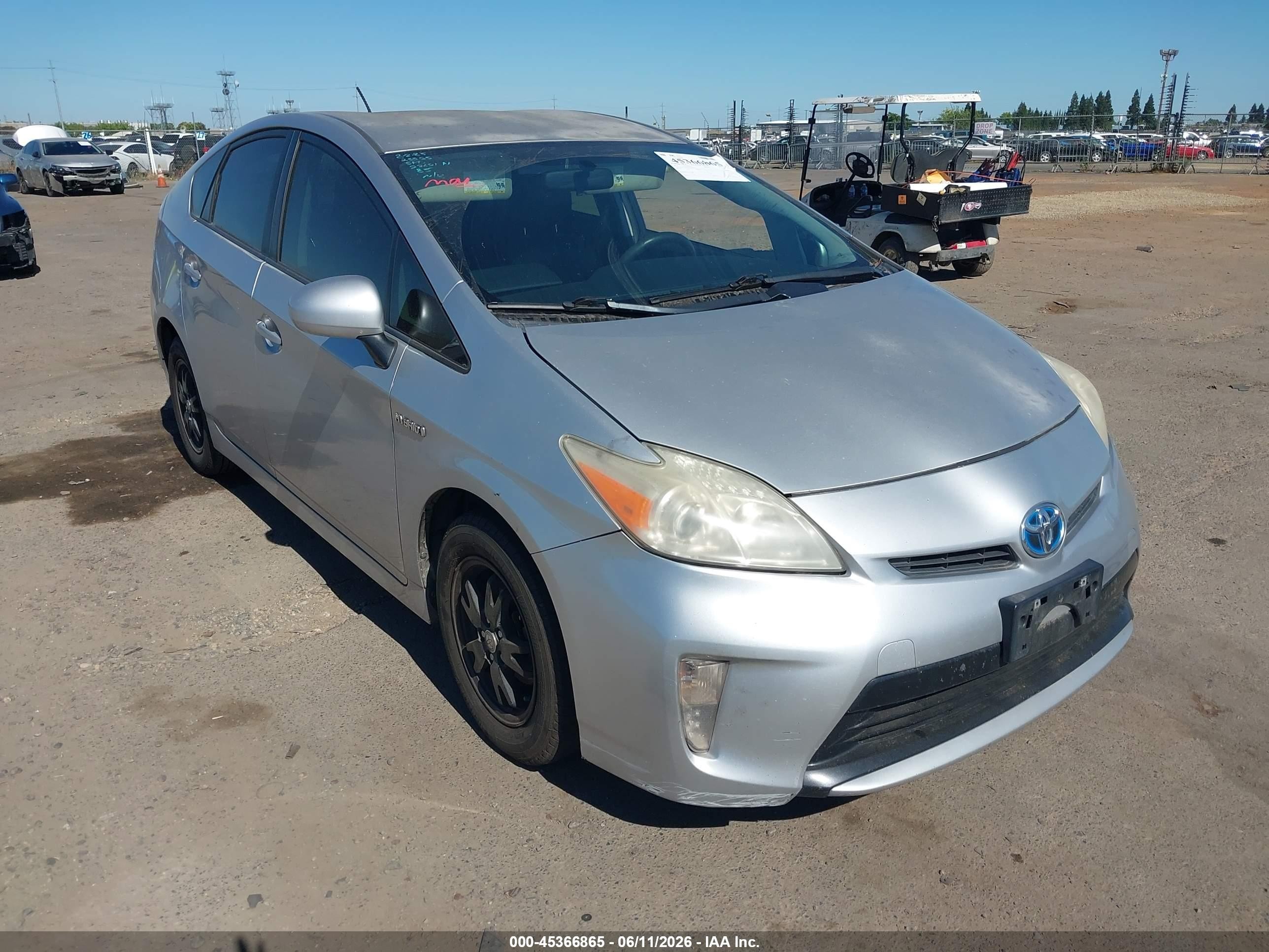 2013 Toyota Prius Two Silver vin: JTDKN3DU1D1722019