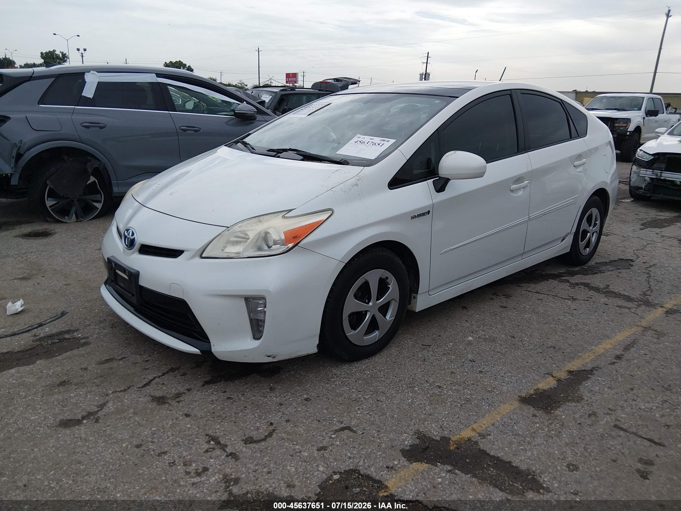 2014 Toyota Prius Four White vin: JTDKN3DU1E1751893