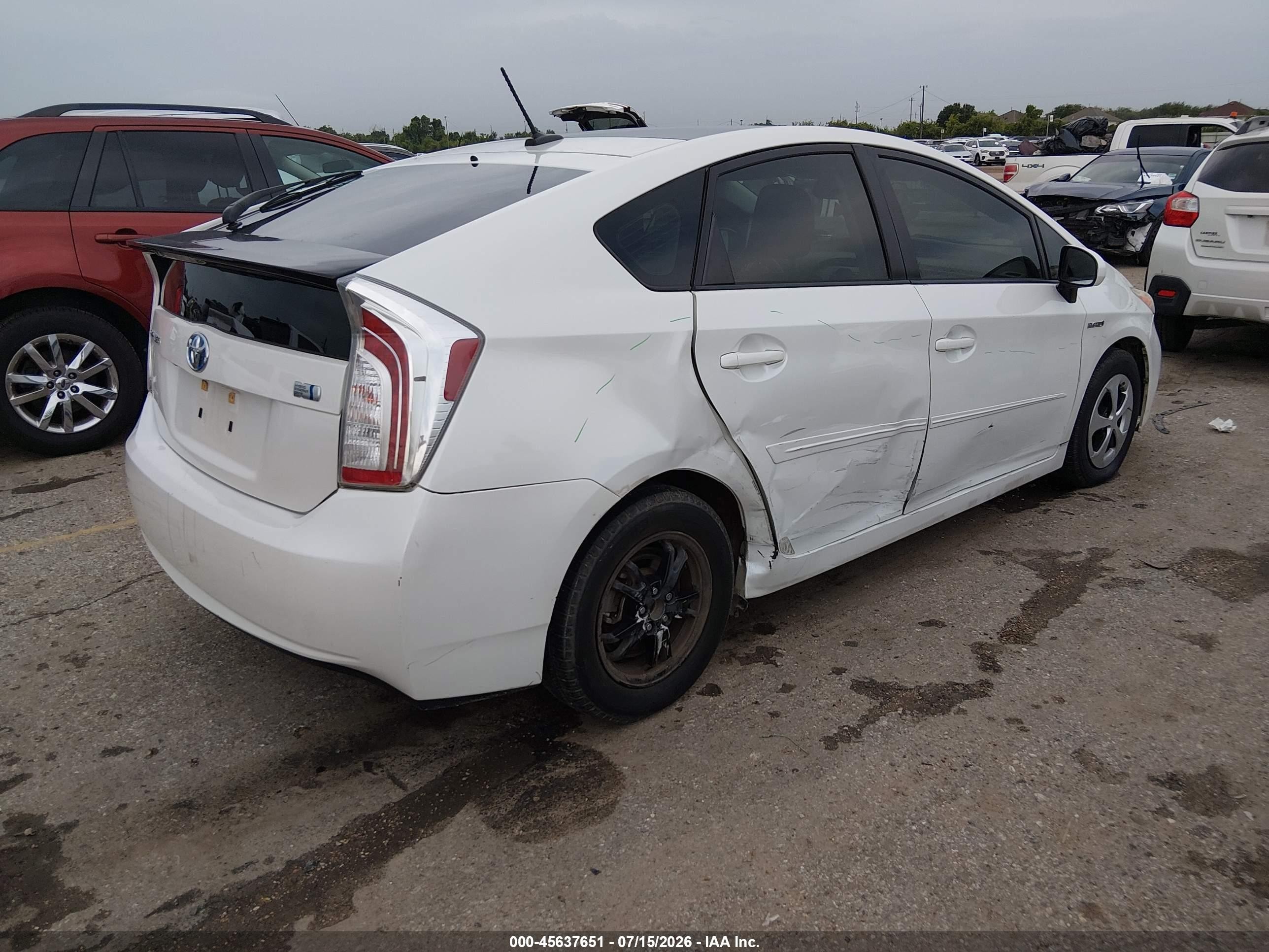 2014 Toyota Prius Four White vin: JTDKN3DU1E1751893