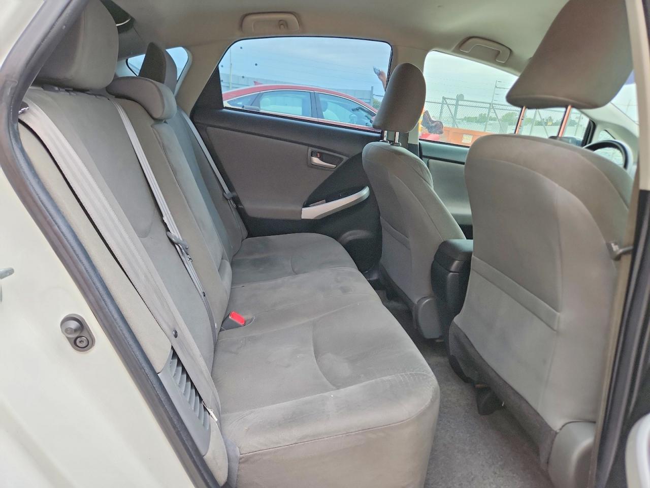 2014 Toyota Prius Two White vin: JTDKN3DU1E1754986