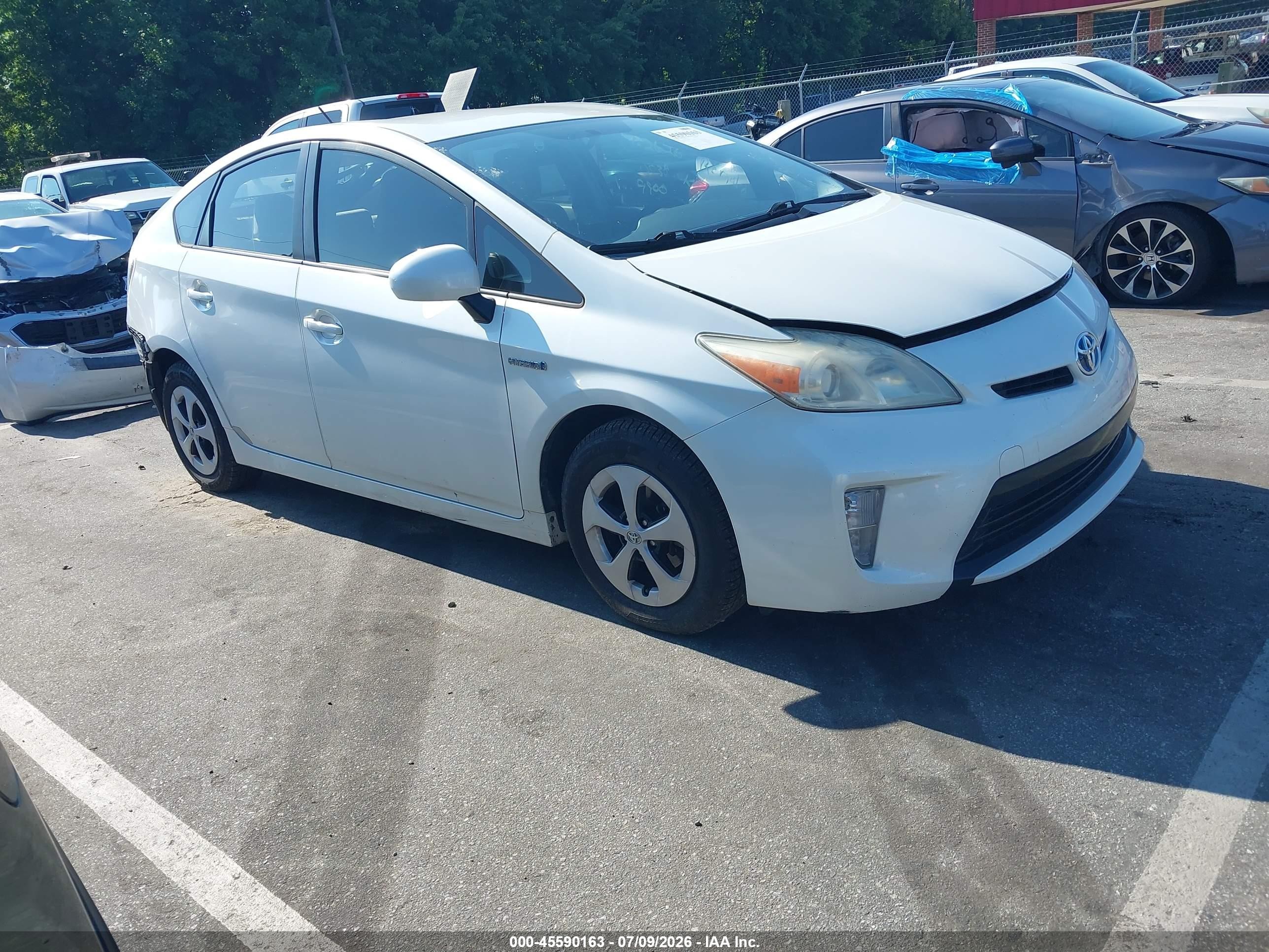 2014 Toyota Prius Two White vin: JTDKN3DU1E1759900