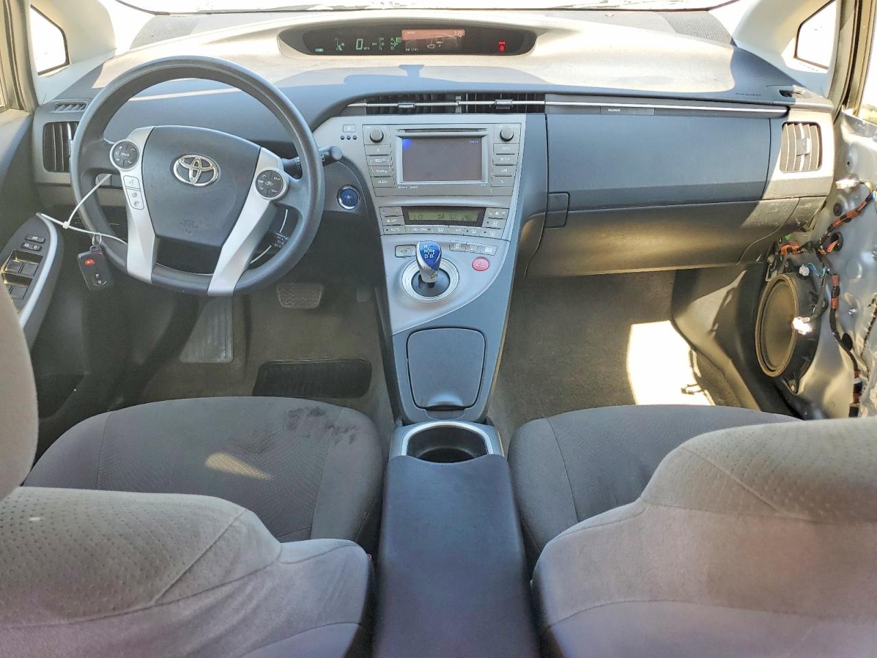 2015 Toyota Prius Three Silver vin: JTDKN3DU1F0396294