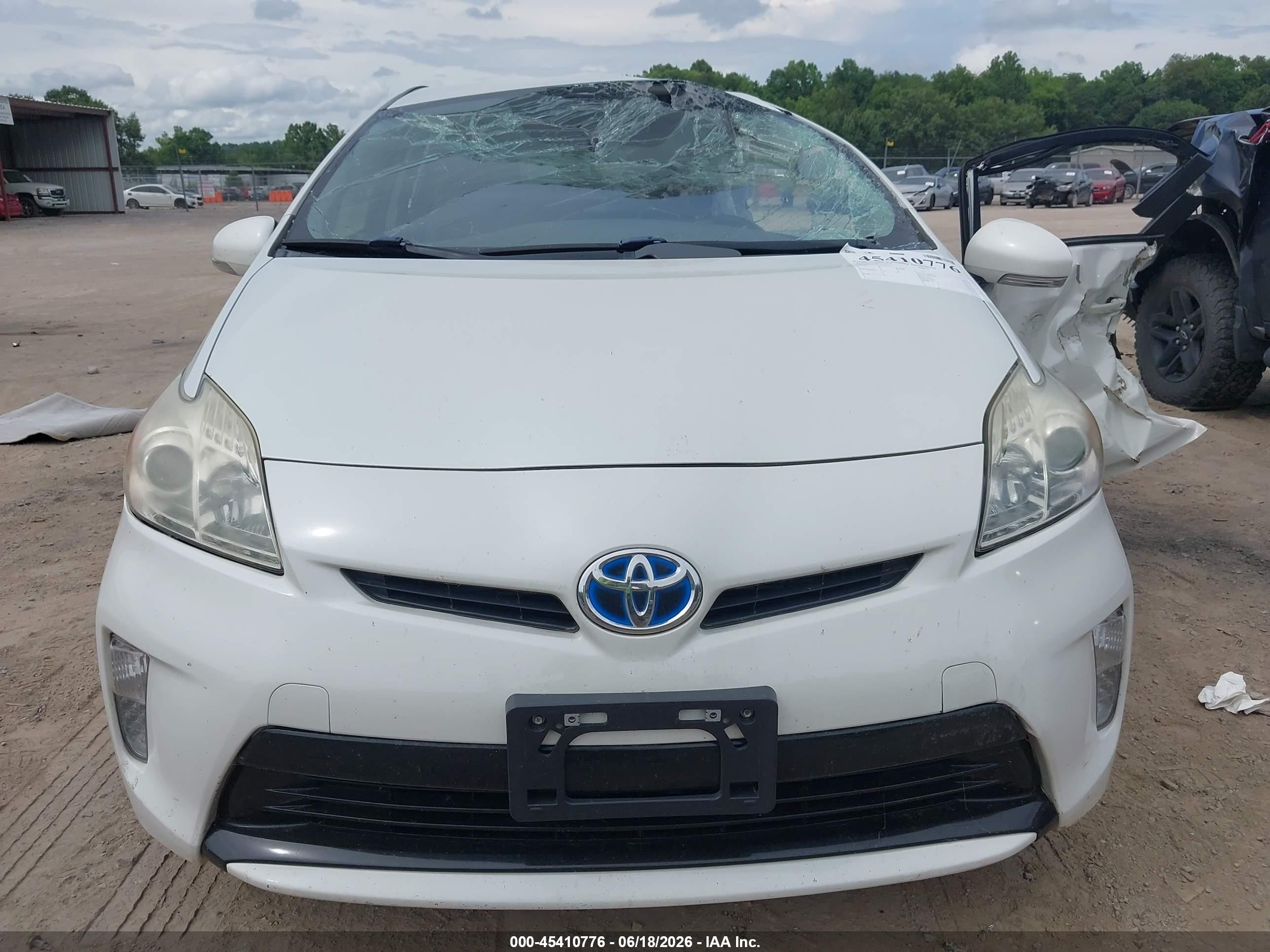 2015 Toyota Prius Persona Series Special Edition White vin: JTDKN3DU1F0422652