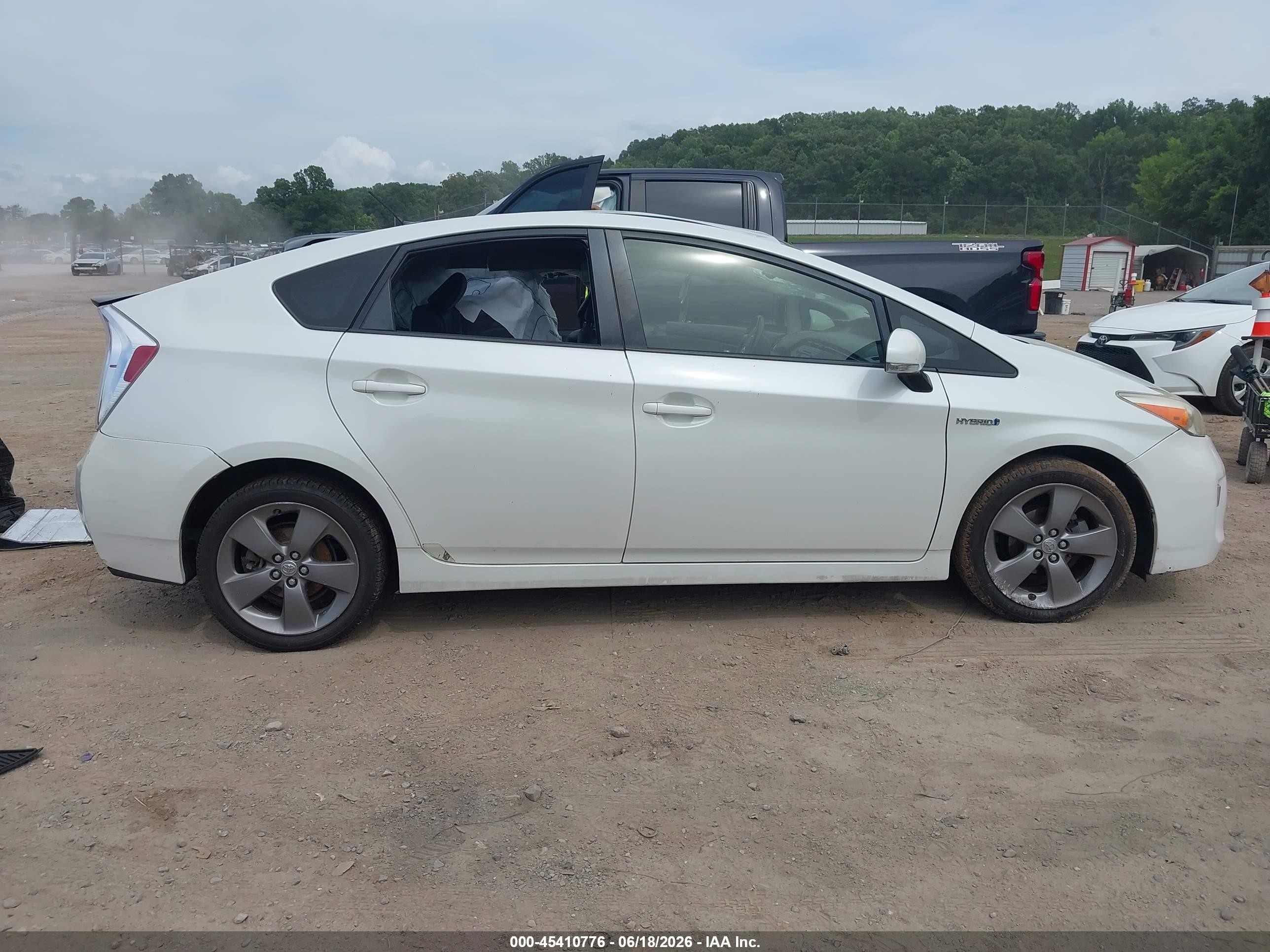 2015 Toyota Prius Persona Series Special Edition White vin: JTDKN3DU1F0422652