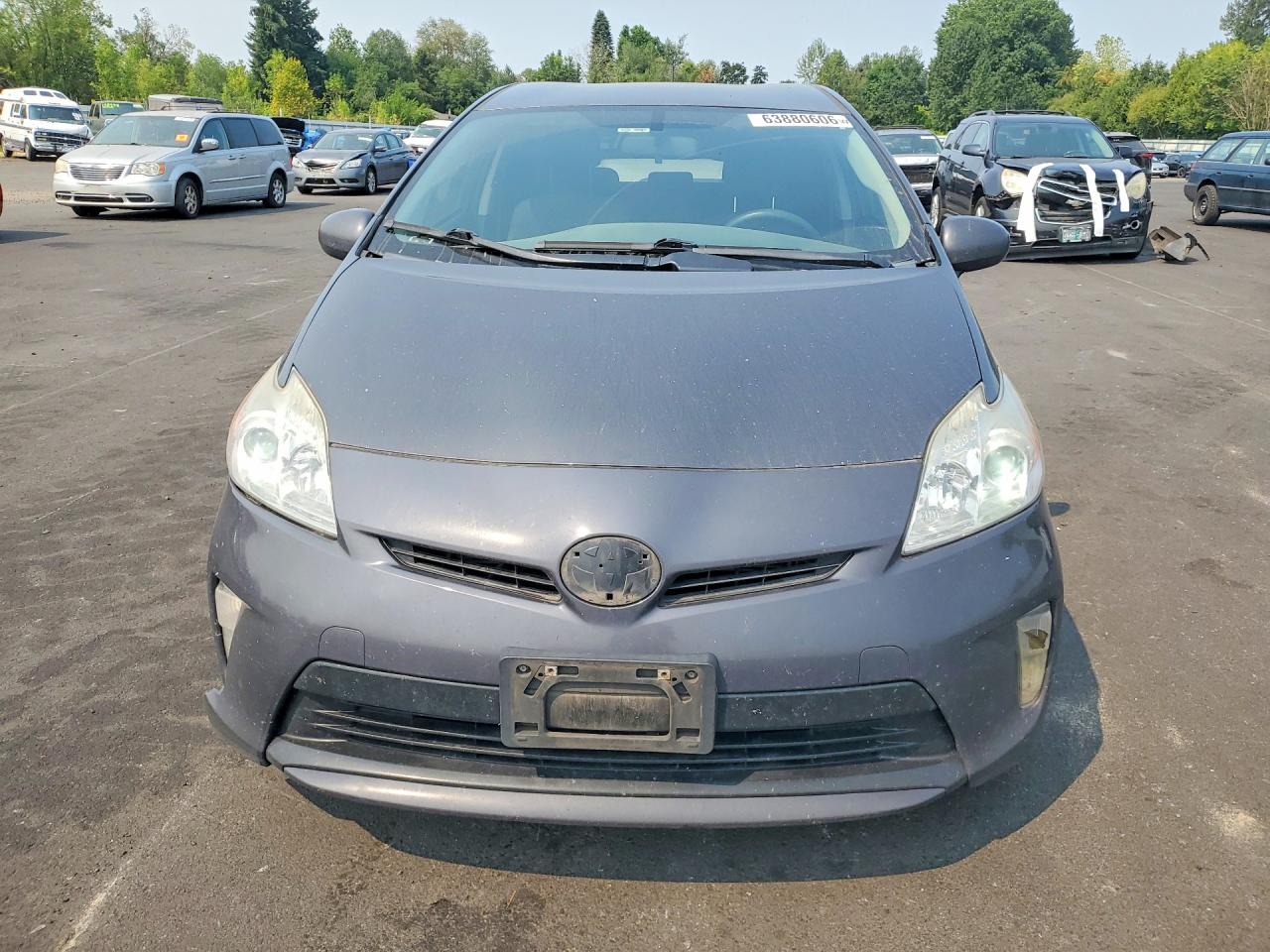 2015 Toyota Prius Two Gray vin: JTDKN3DU1F0479630