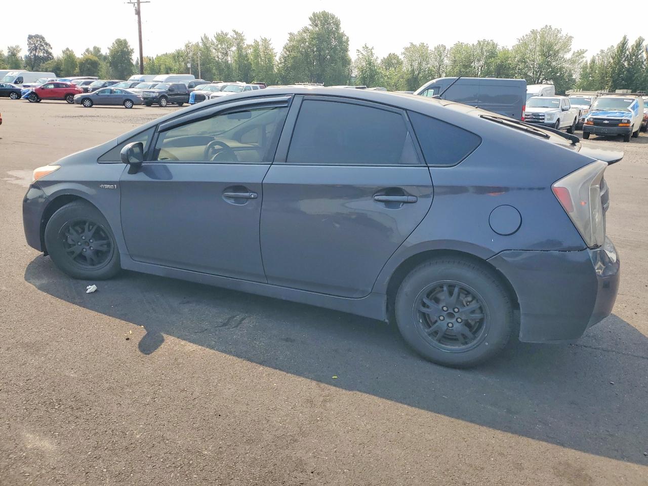 2015 Toyota Prius Two Gray vin: JTDKN3DU1F0479630