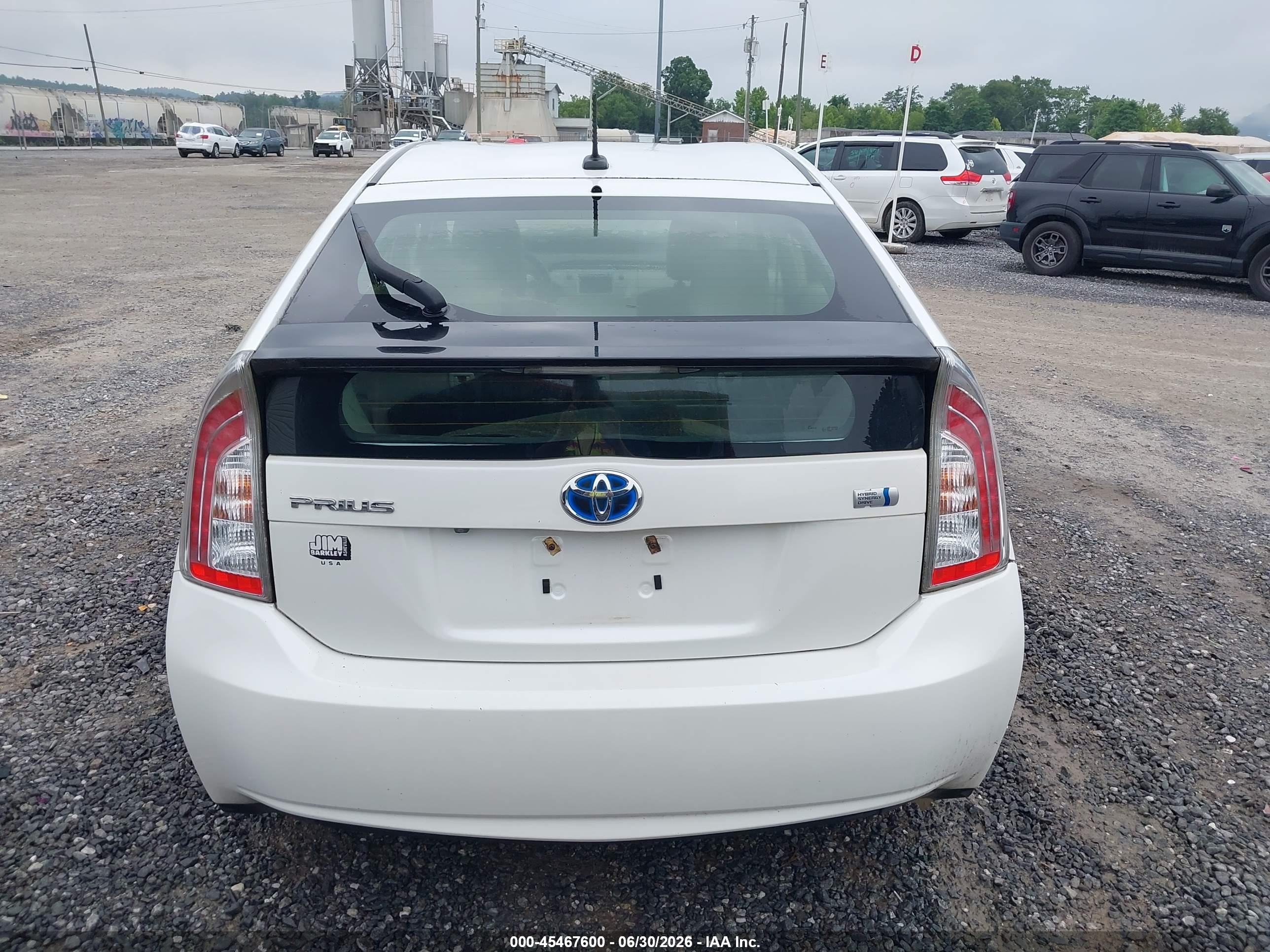 2015 Toyota Prius Three White vin: JTDKN3DU1F0484200
