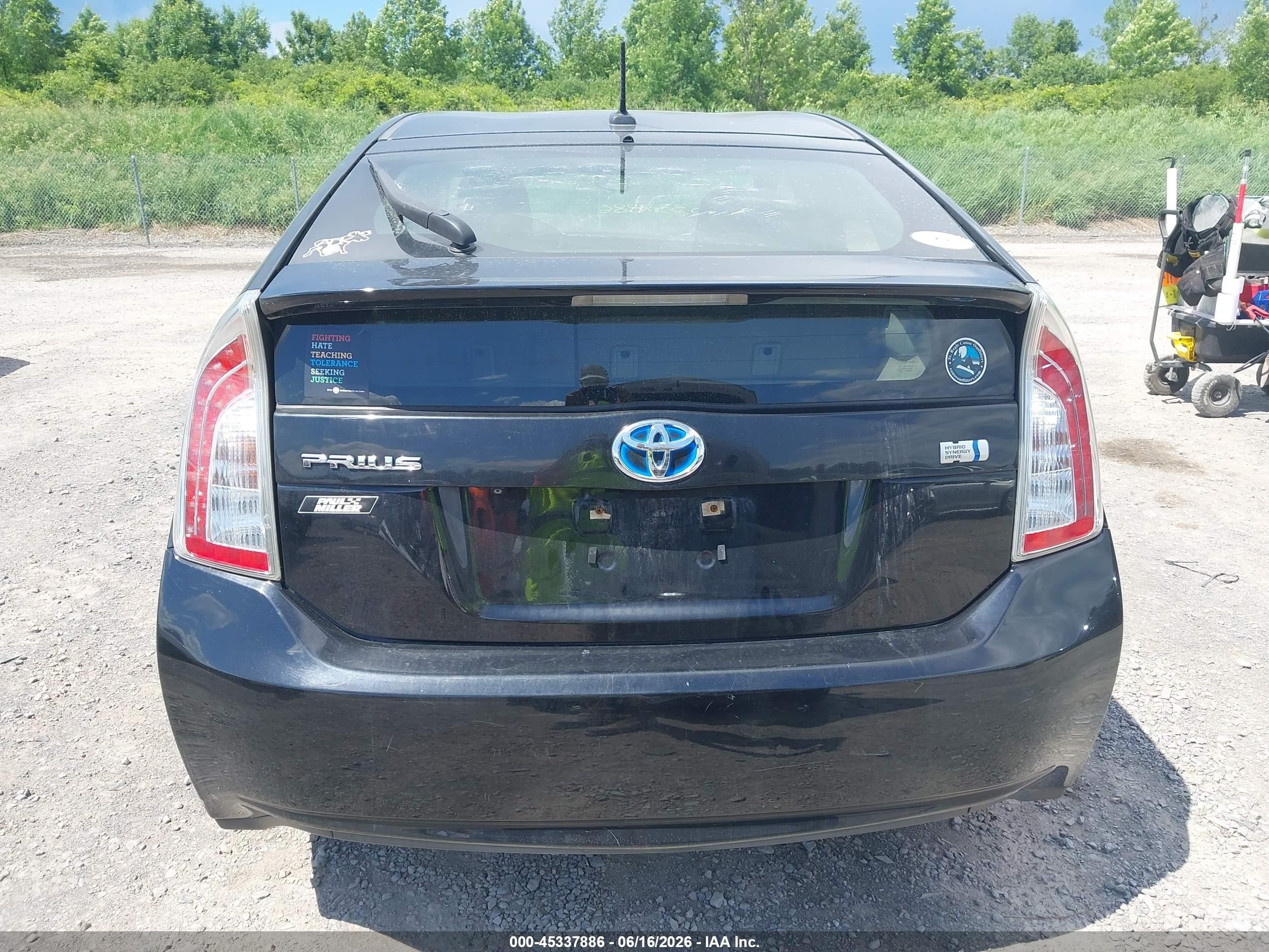 2015 Toyota Prius Three Black vin: JTDKN3DU1F1908775