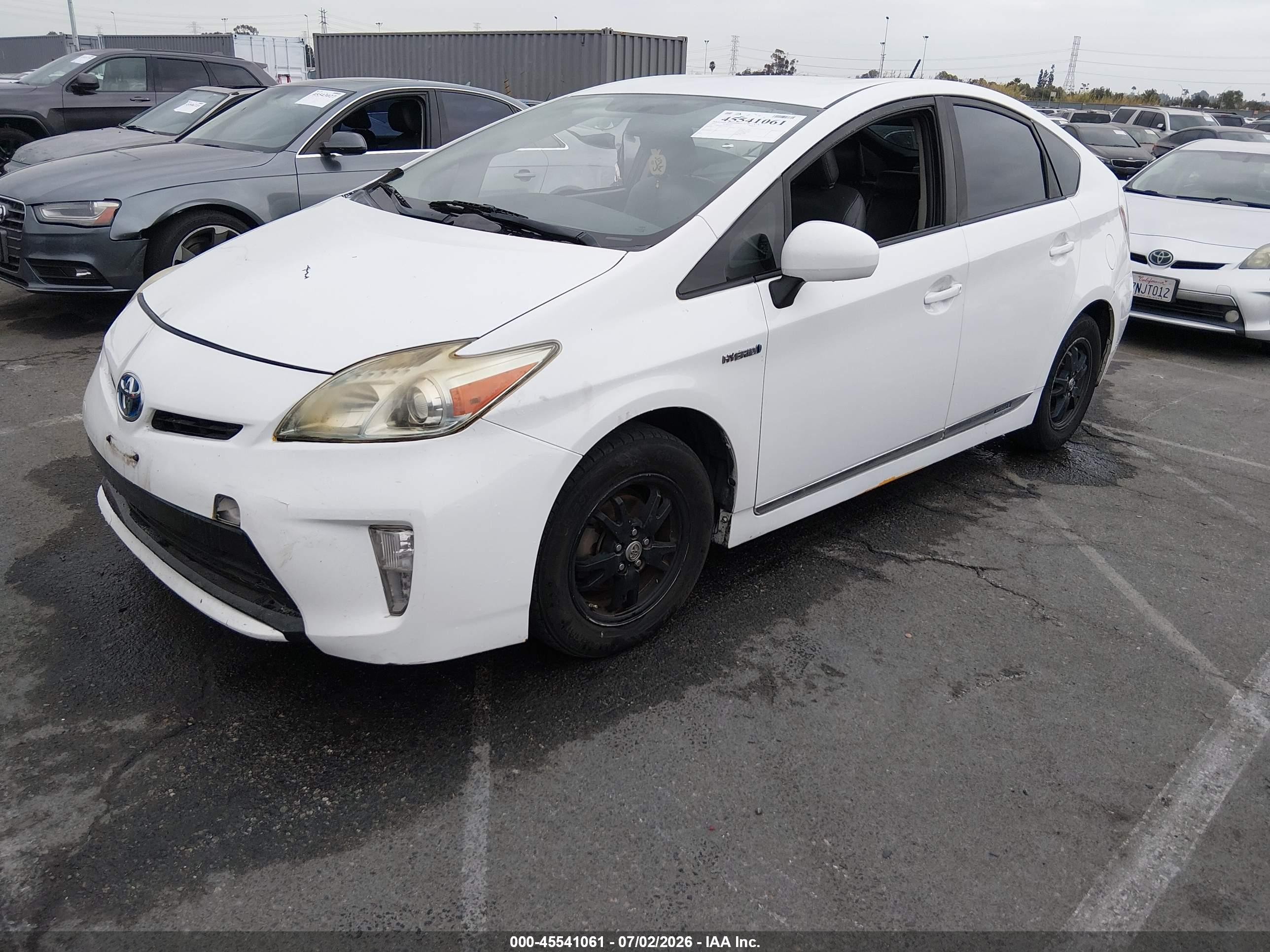 2015 Toyota Prius Two White vin: JTDKN3DU1F1911014