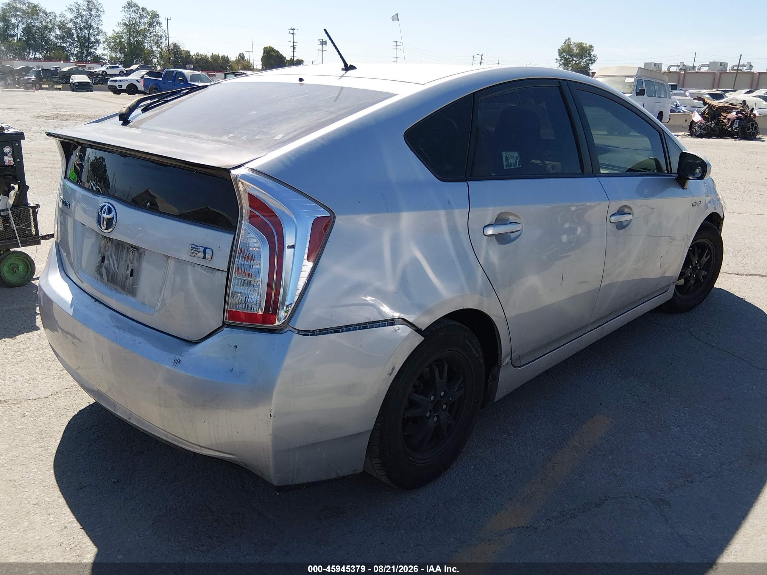 2015 Toyota Prius   Серебряный vin: JTDKN3DU1F1937824