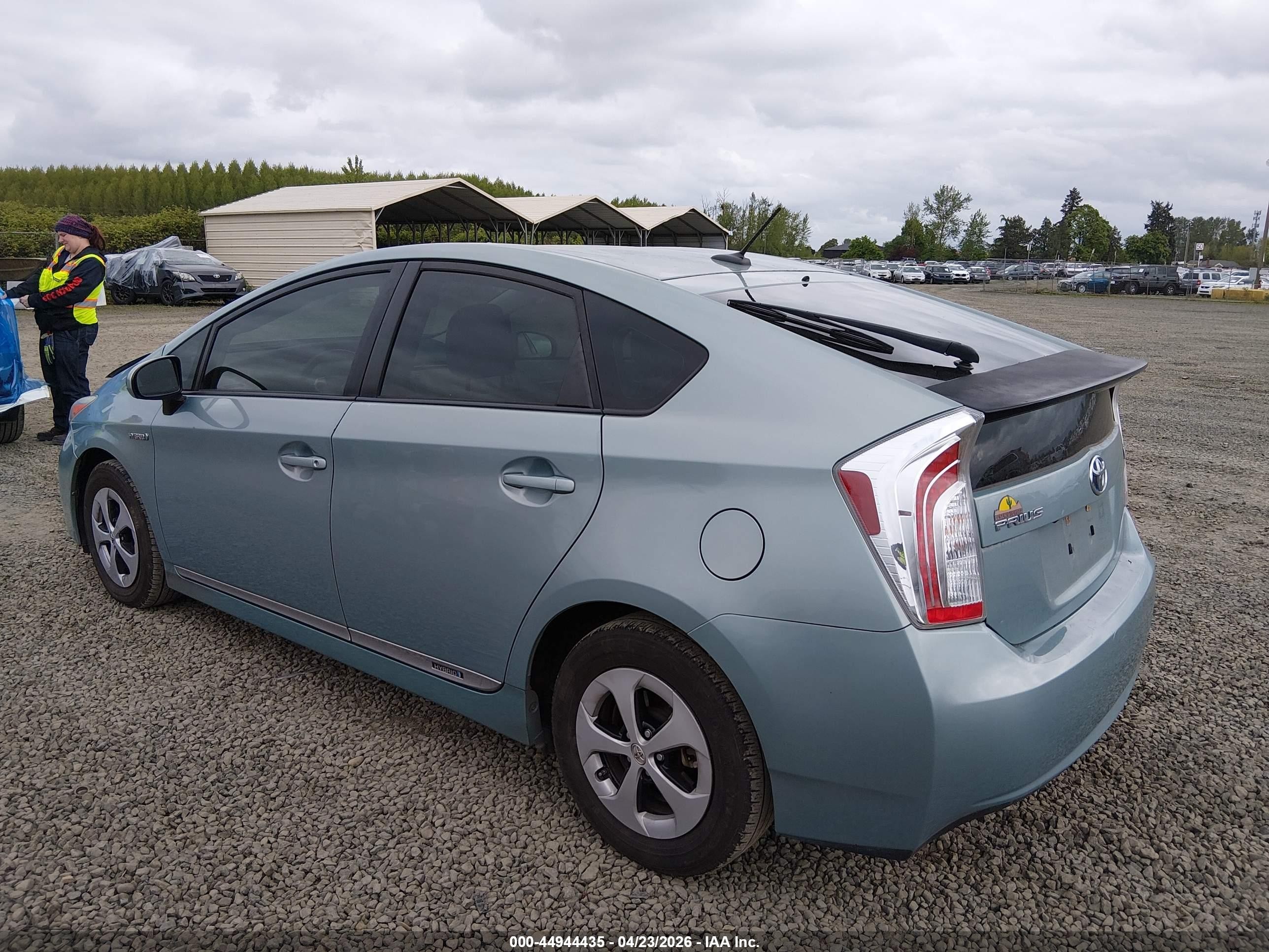 2015 Toyota Prius Three Light Blue vin: JTDKN3DU1F1940870