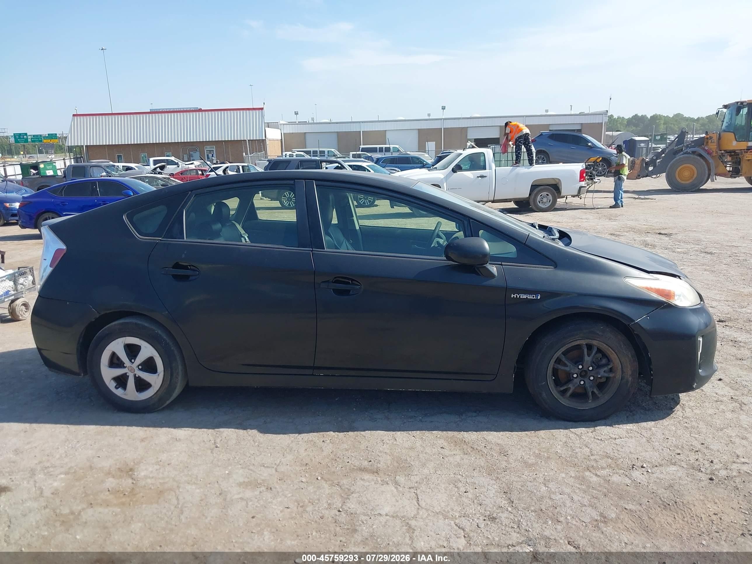 2015 Toyota Prius Two Черный vin: JTDKN3DU1F1942277