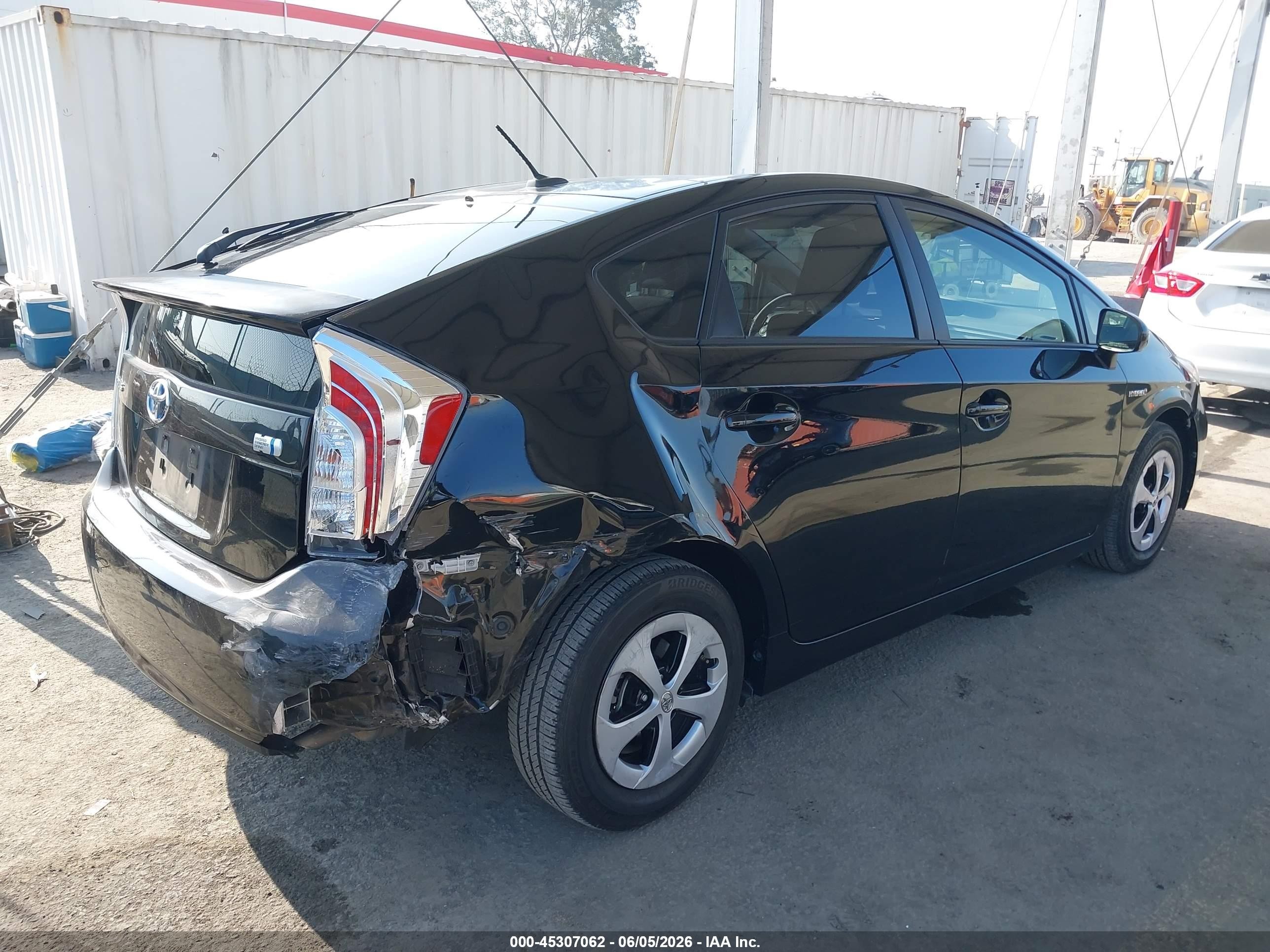 2015 Toyota Prius Three Black vin: JTDKN3DU1F1958463