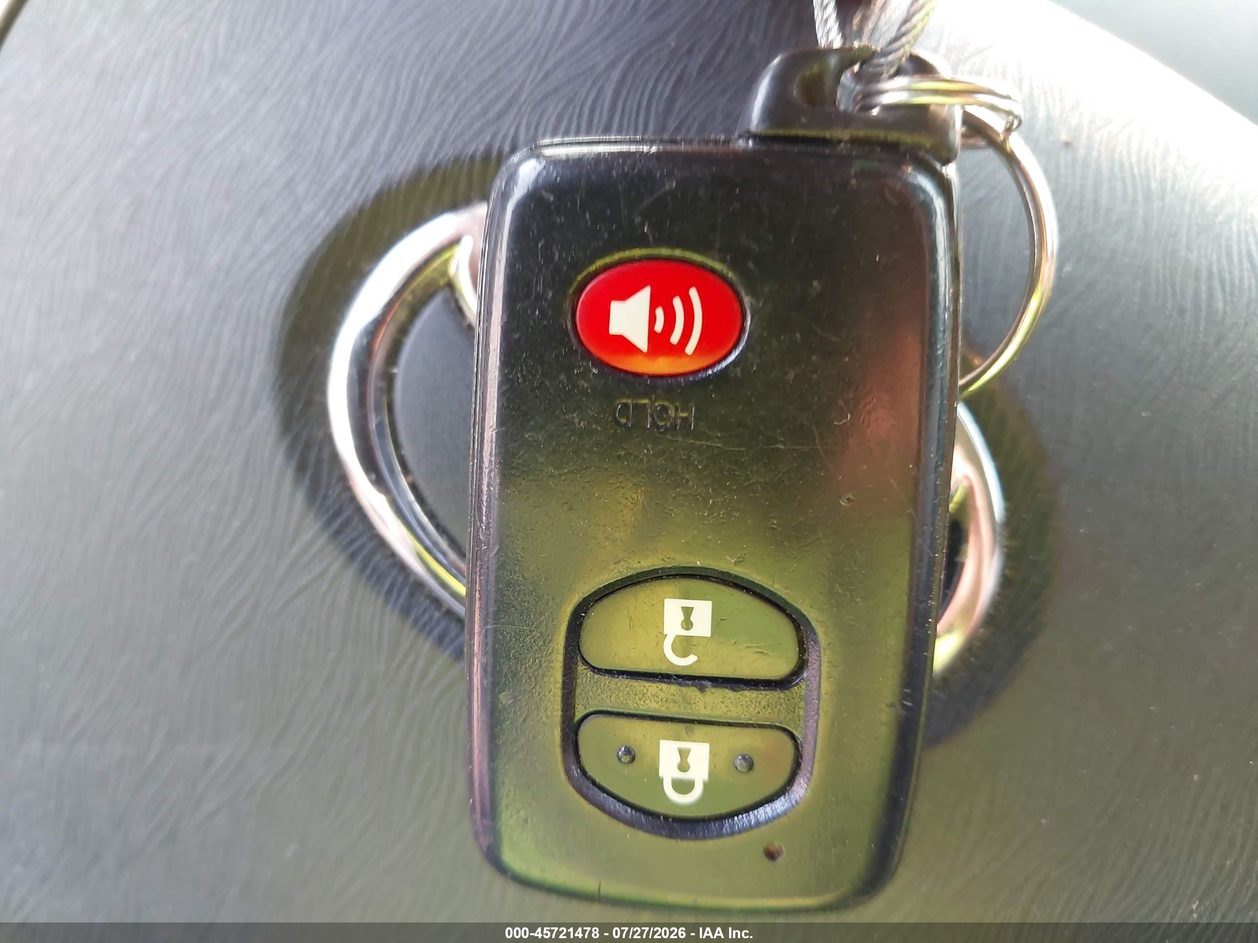 2010 Toyota Prius V Silver vin: JTDKN3DU2A0046777