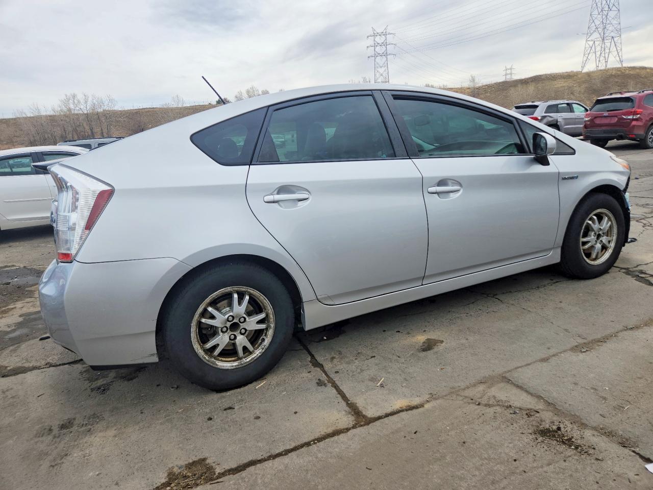 2010 Toyota Prius Iv Silver vin: JTDKN3DU2A0089712