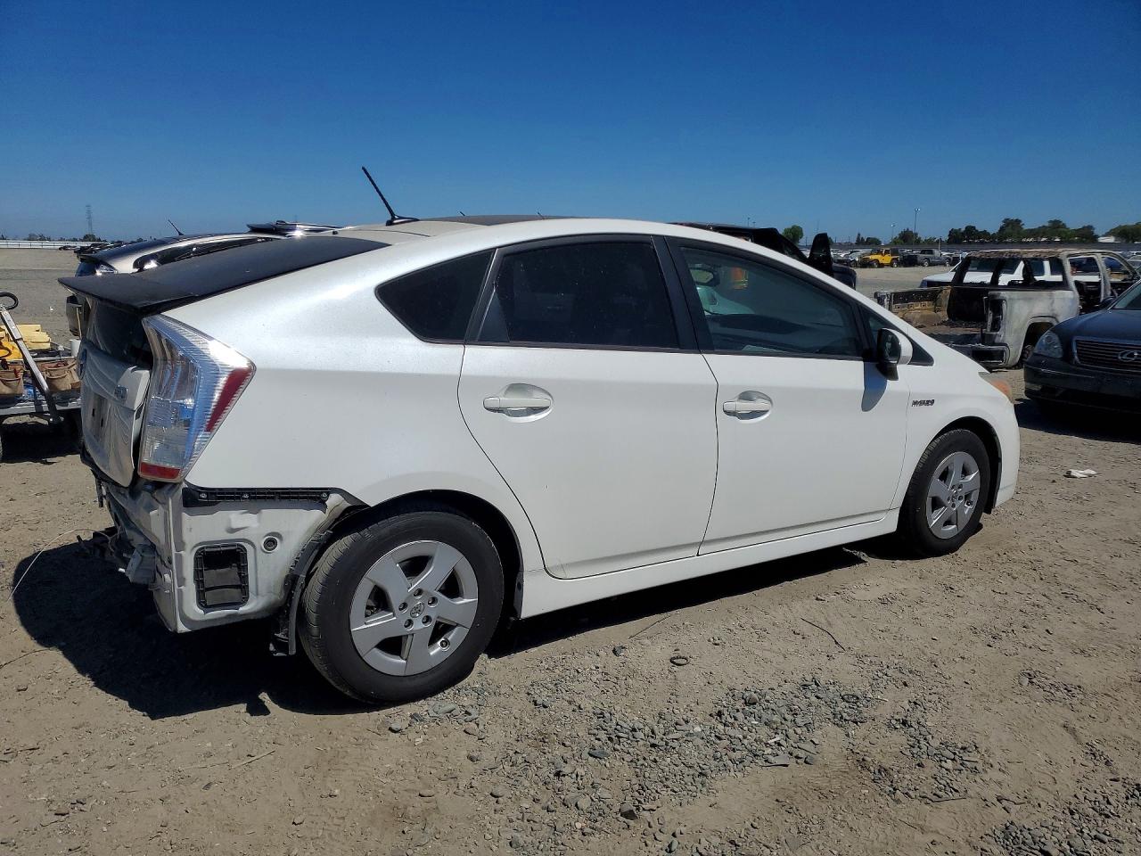 2010 Toyota Prius Iv White vin: JTDKN3DU2A0098507