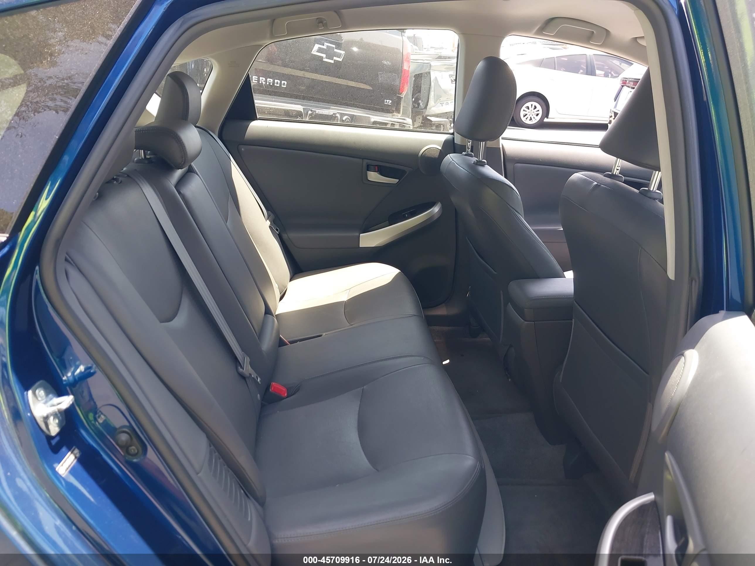 2010 Toyota Prius V Blue vin: JTDKN3DU2A0117993