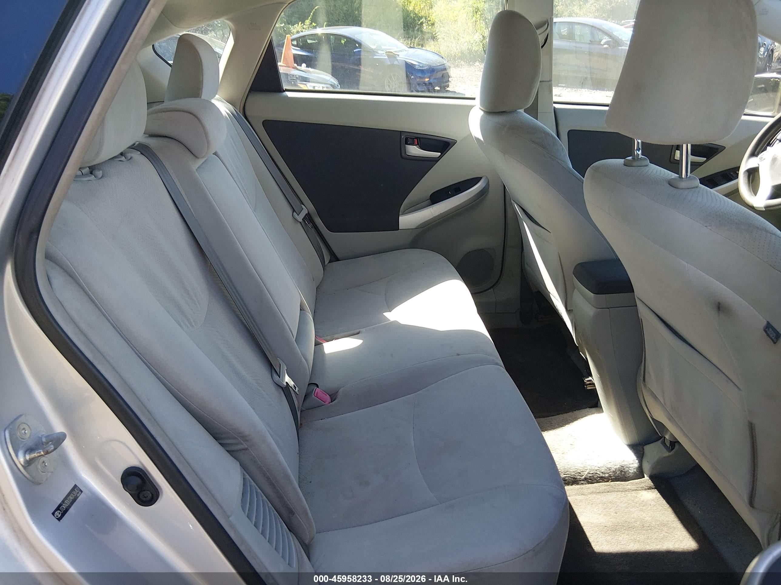 2010 Toyota Prius Ii Серебряный vin: JTDKN3DU2A0136401