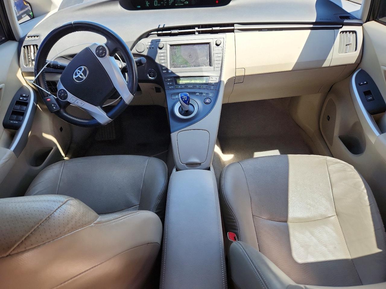 2010 Toyota Prius V Красный vin: JTDKN3DU2A0146216