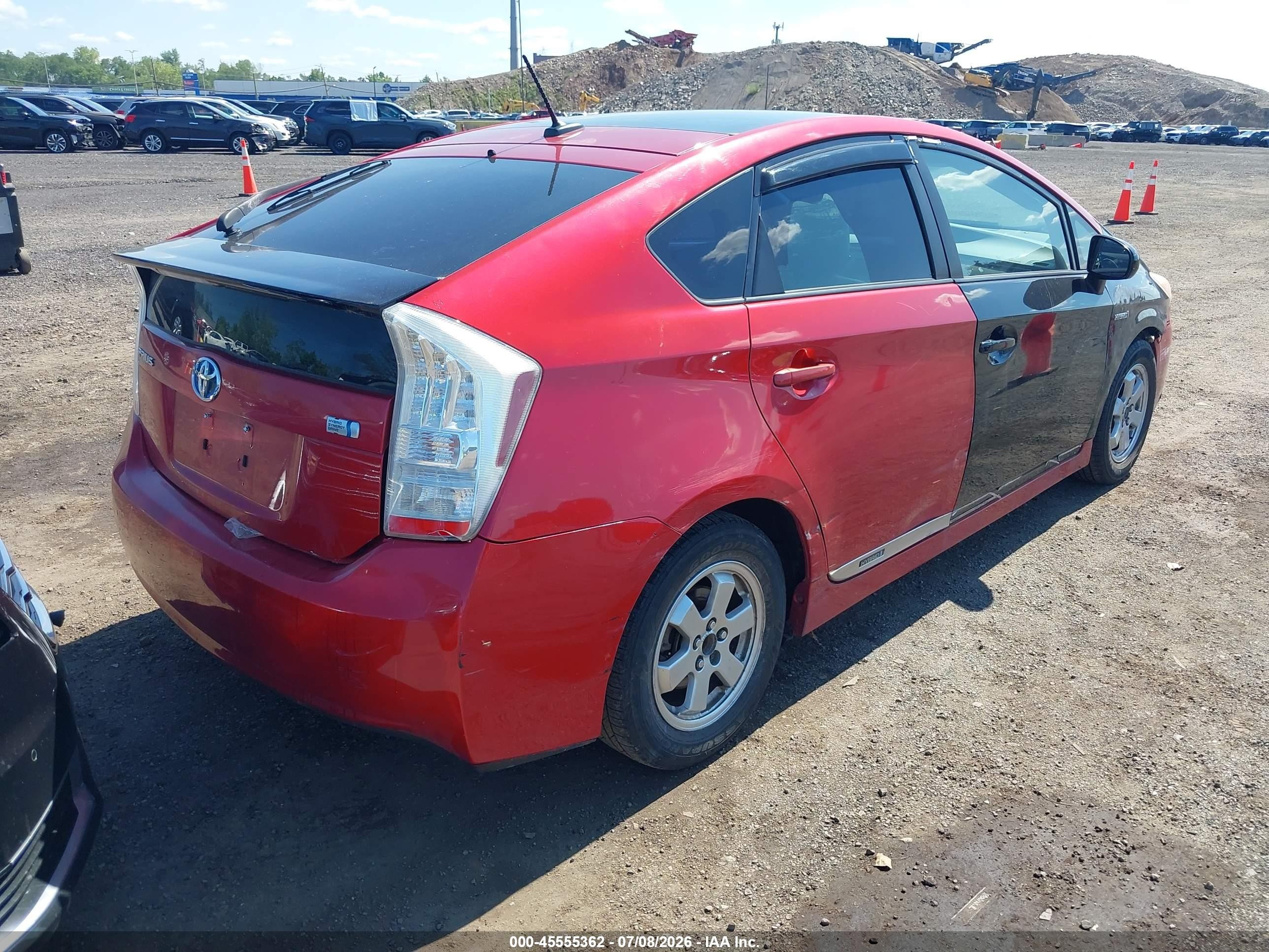 2010 Toyota Prius Iv Red vin: JTDKN3DU2A0169107
