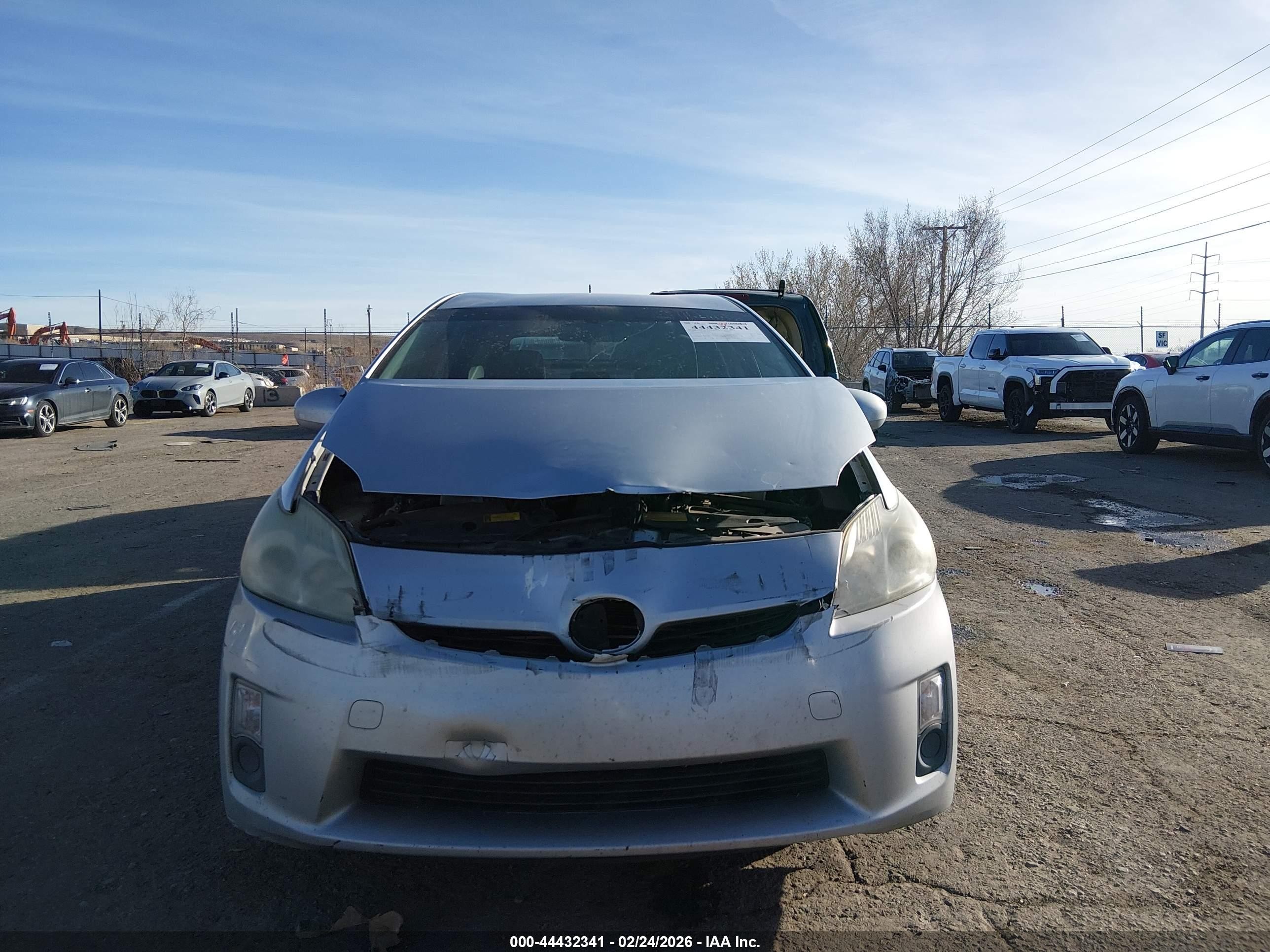 2010 Toyota Prius Iii Серебряный vin: JTDKN3DU2A0188434