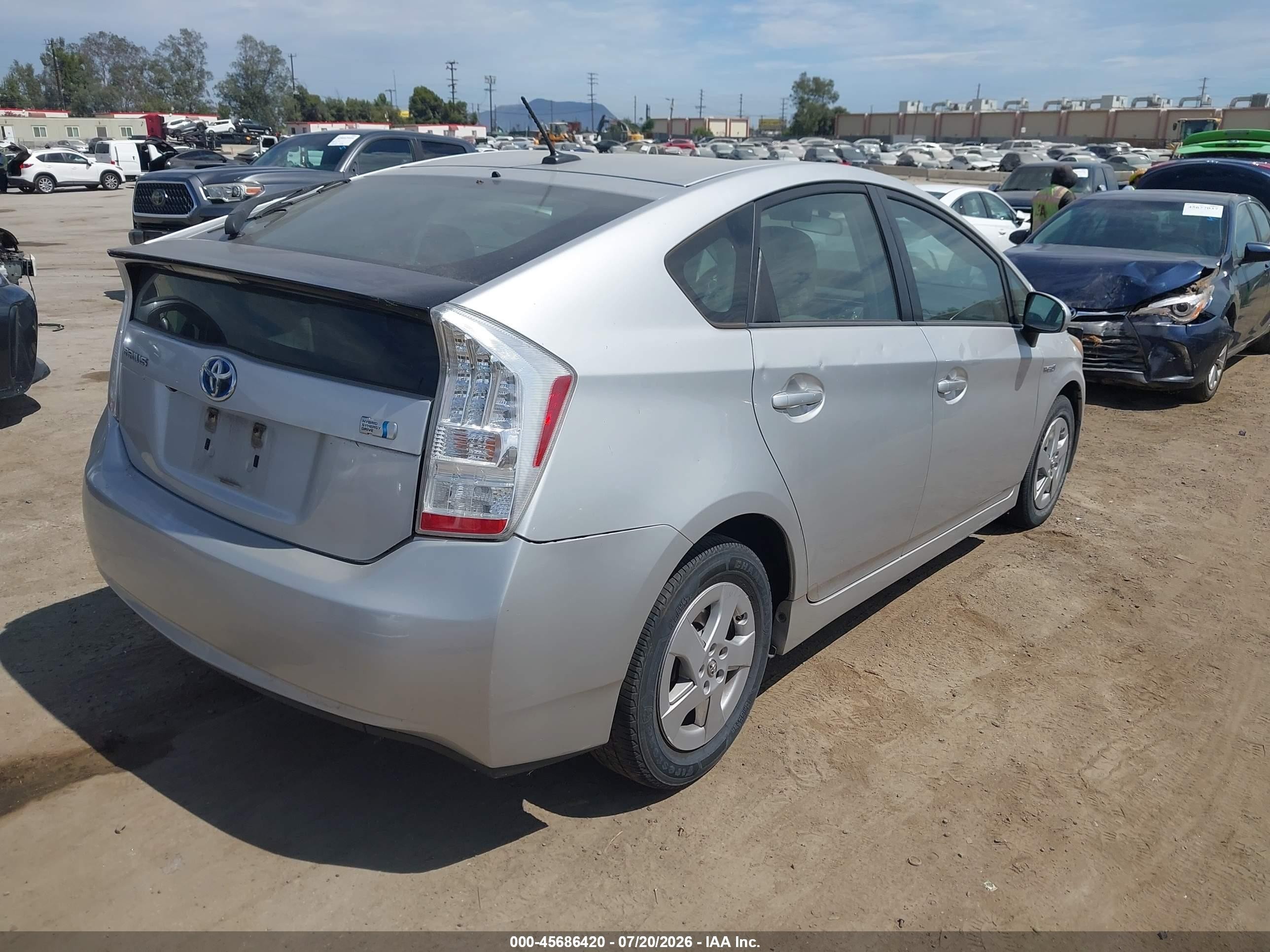 2010 Toyota Prius Iii Silver vin: JTDKN3DU2A0189308