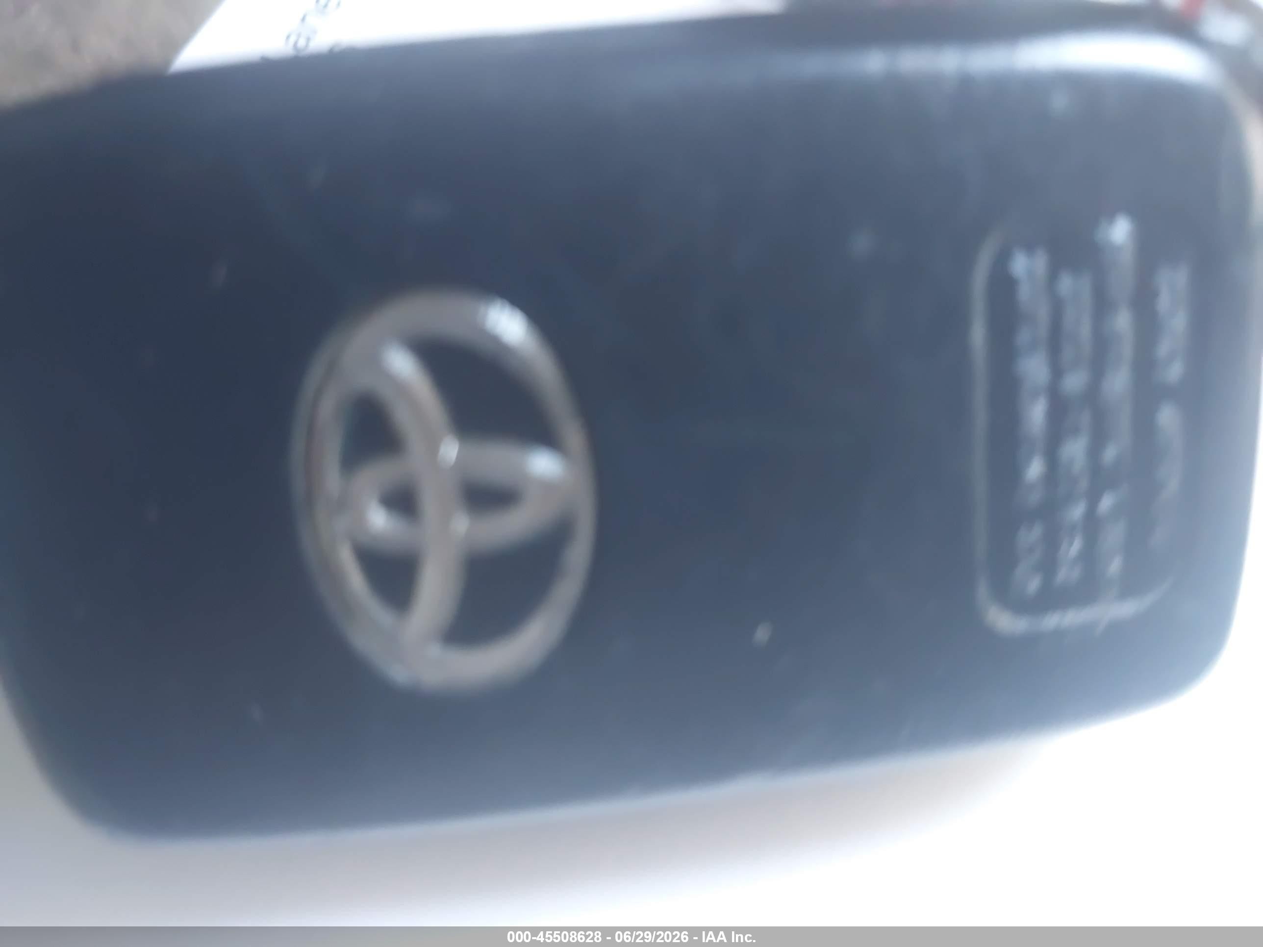 2010 Toyota Prius Ii Silver vin: JTDKN3DU2A0236725