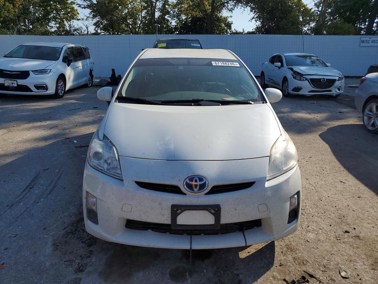 2010 Toyota Prius Iv White vin: JTDKN3DU2A1010887
