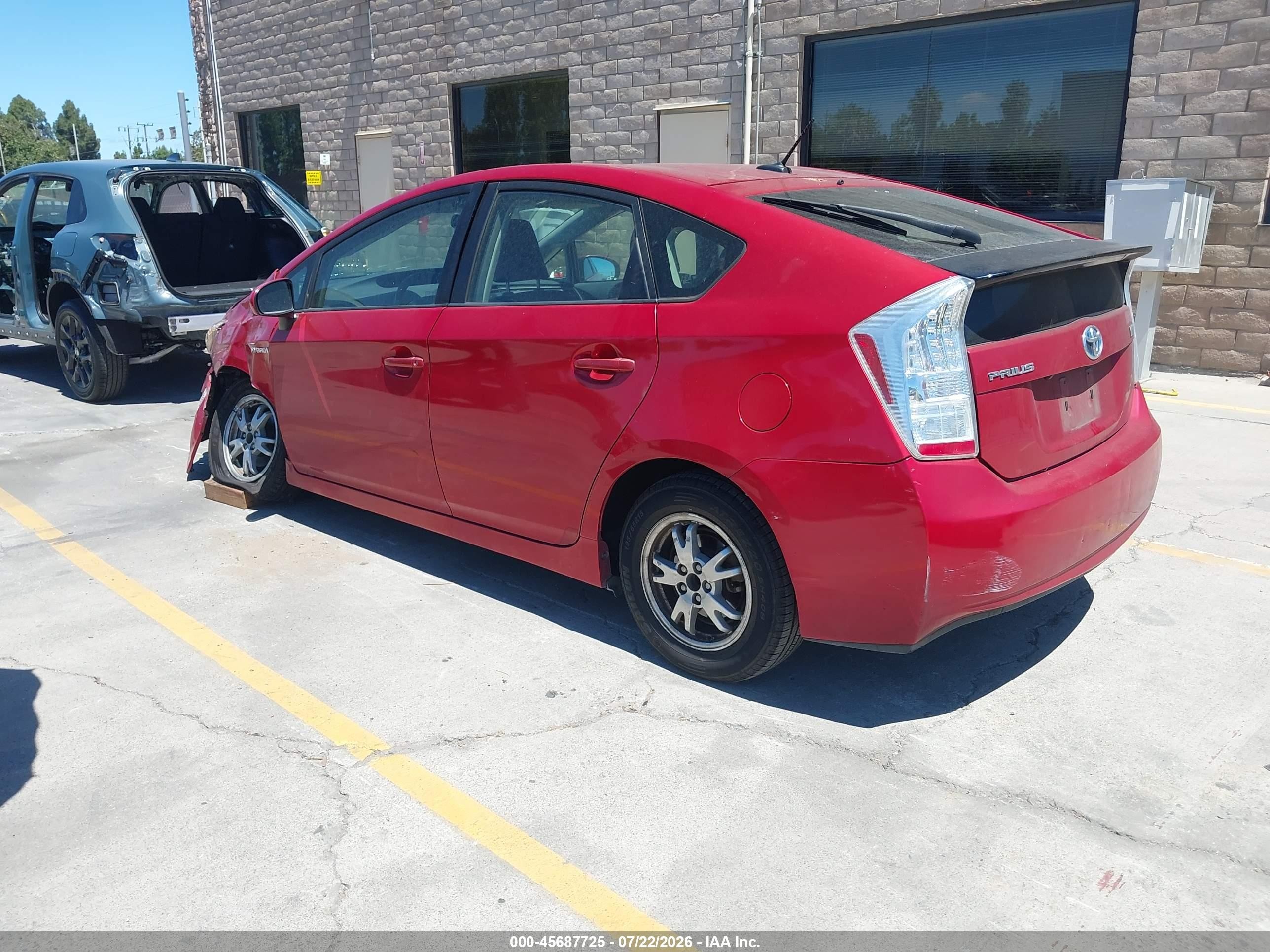 2010 Toyota Prius Iii Red vin: JTDKN3DU2A1171885