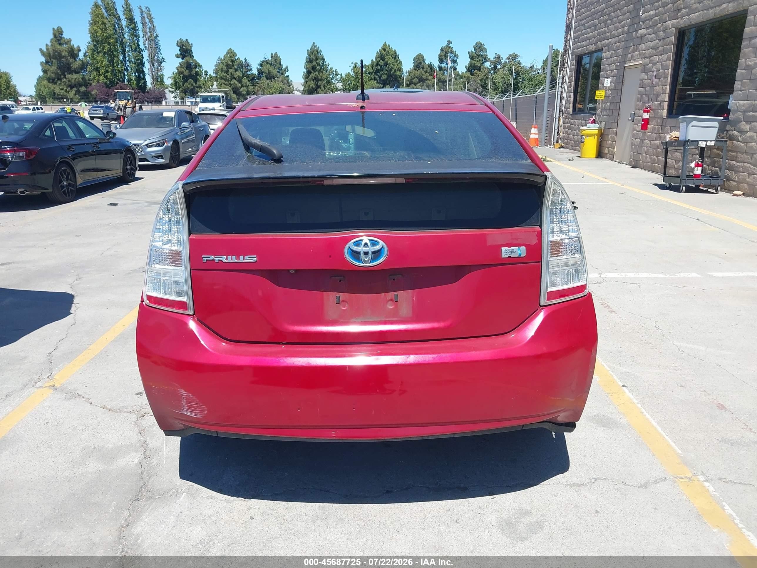 2010 Toyota Prius Iii Red vin: JTDKN3DU2A1171885