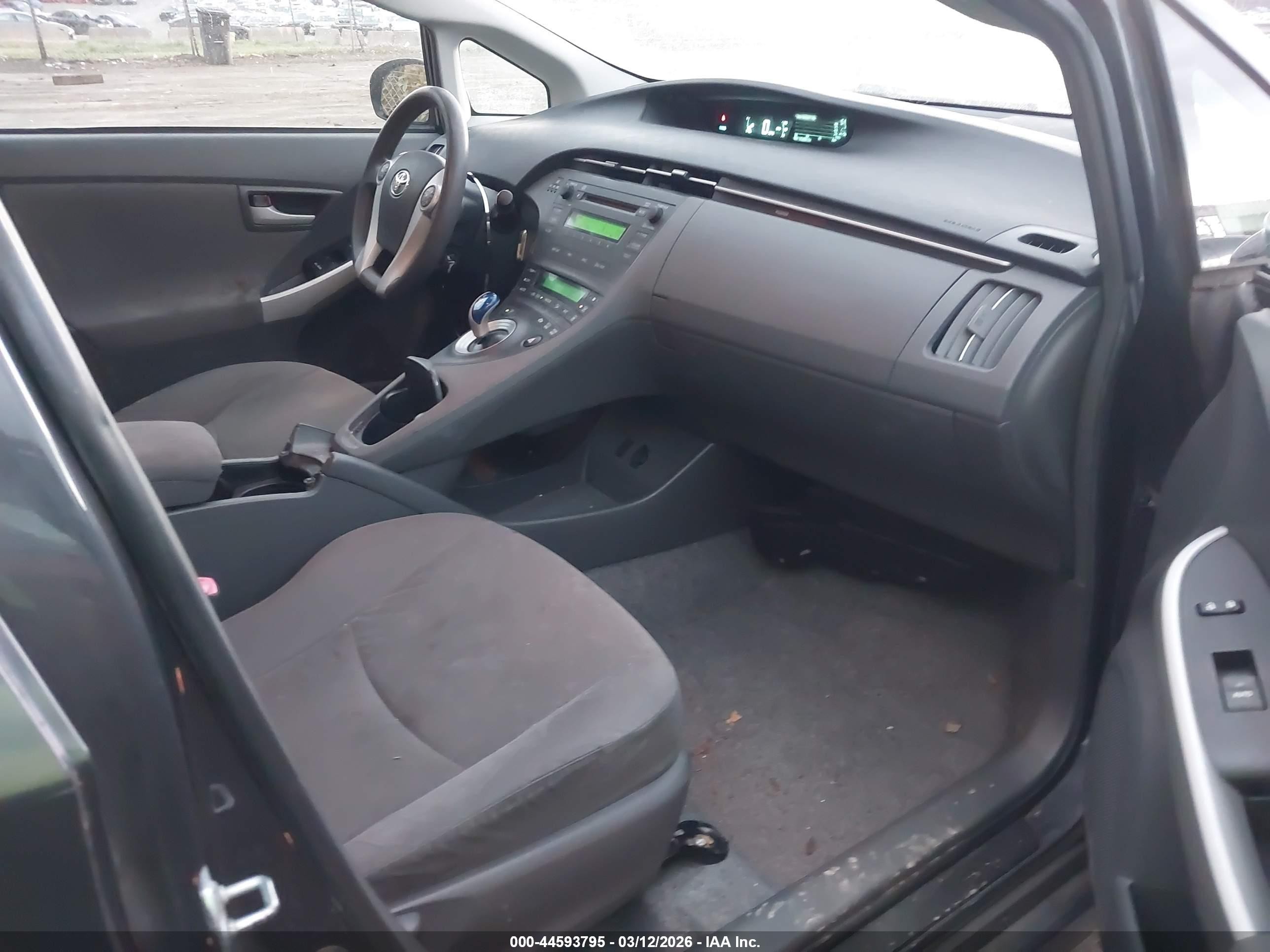 2010 Toyota Prius Ii Gray vin: JTDKN3DU2A5061685
