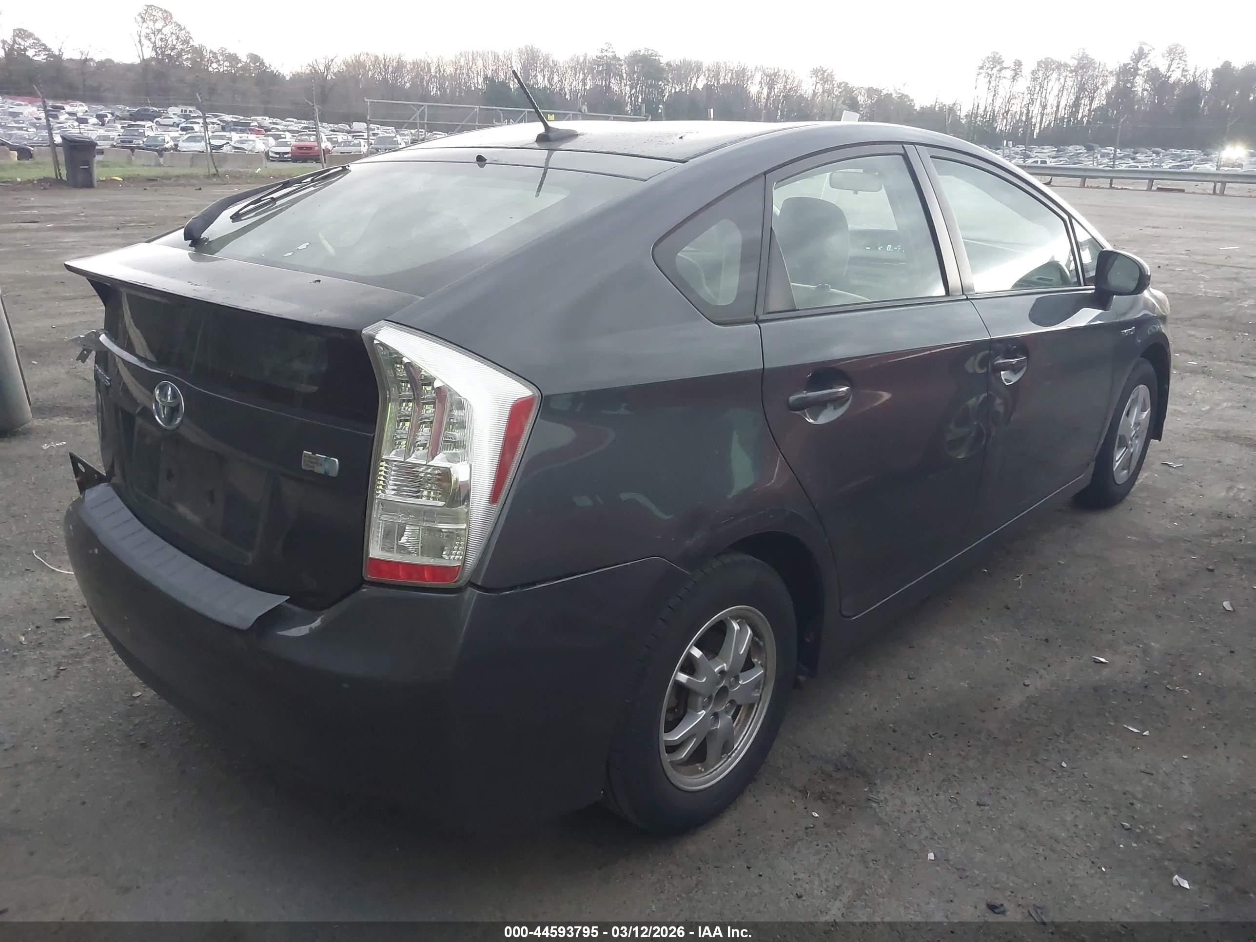 2010 Toyota Prius Ii Gray vin: JTDKN3DU2A5061685