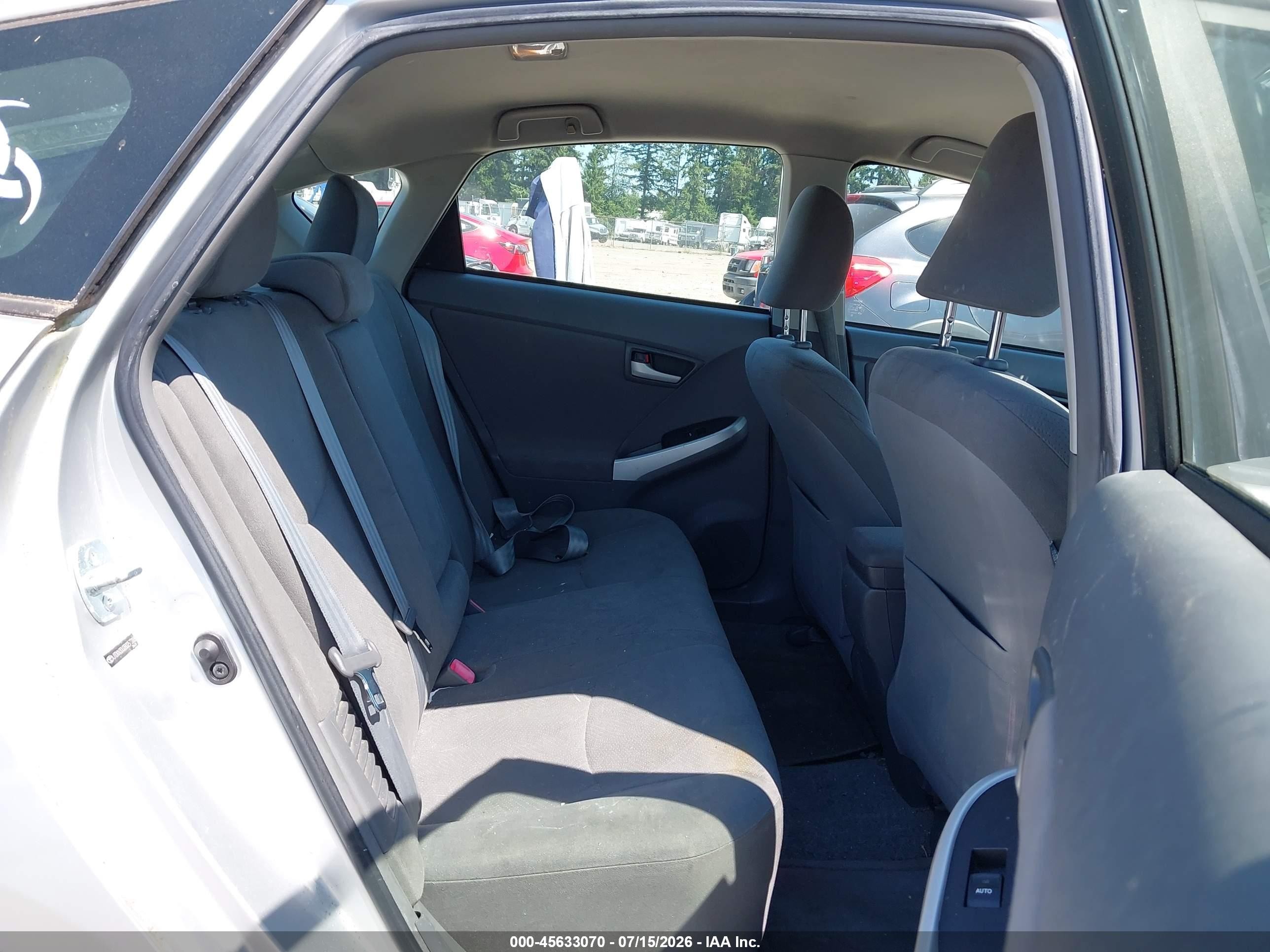 2011 Toyota Prius Two Silver vin: JTDKN3DU2B0257818