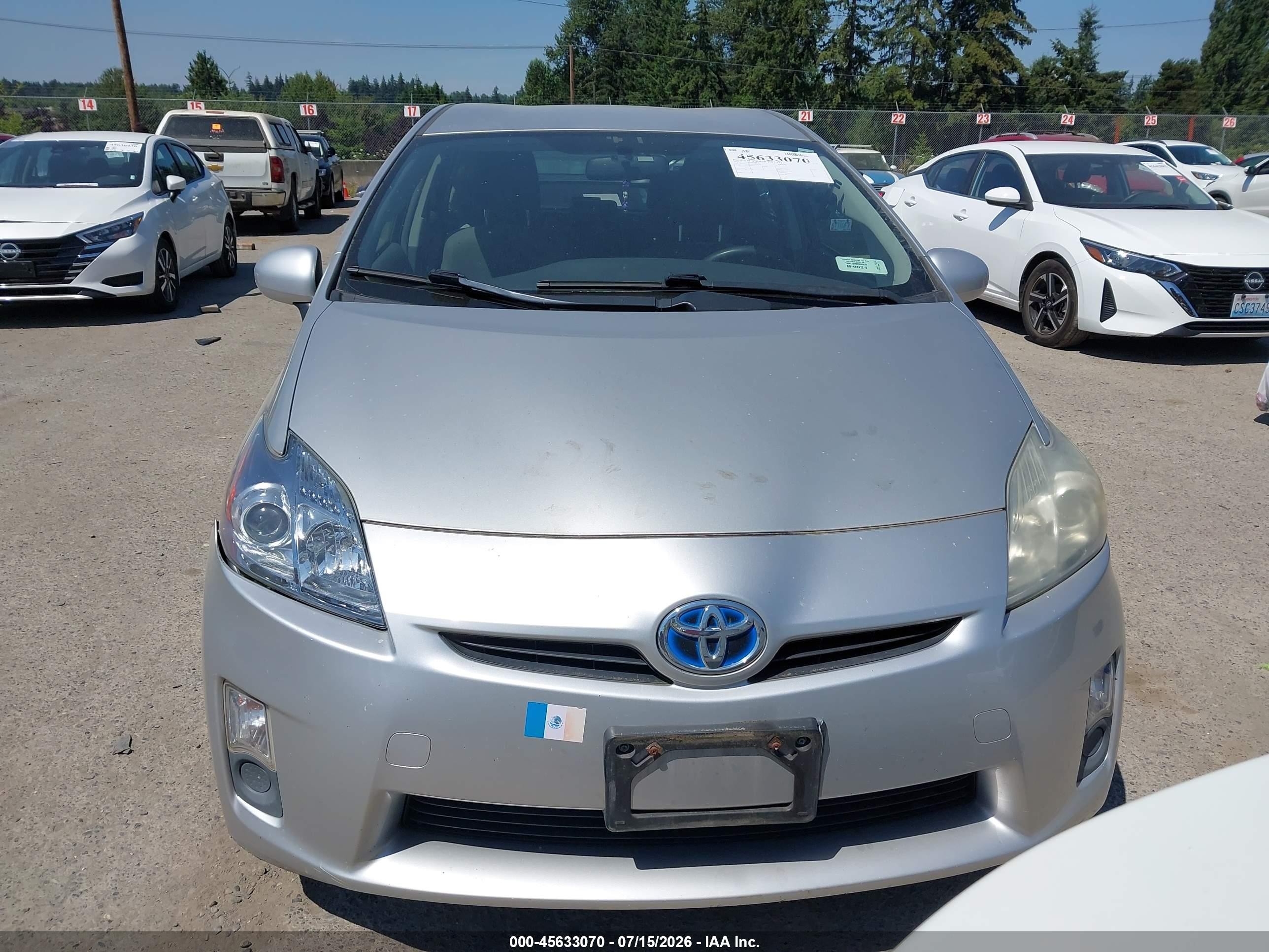 2011 Toyota Prius Two Silver vin: JTDKN3DU2B0257818
