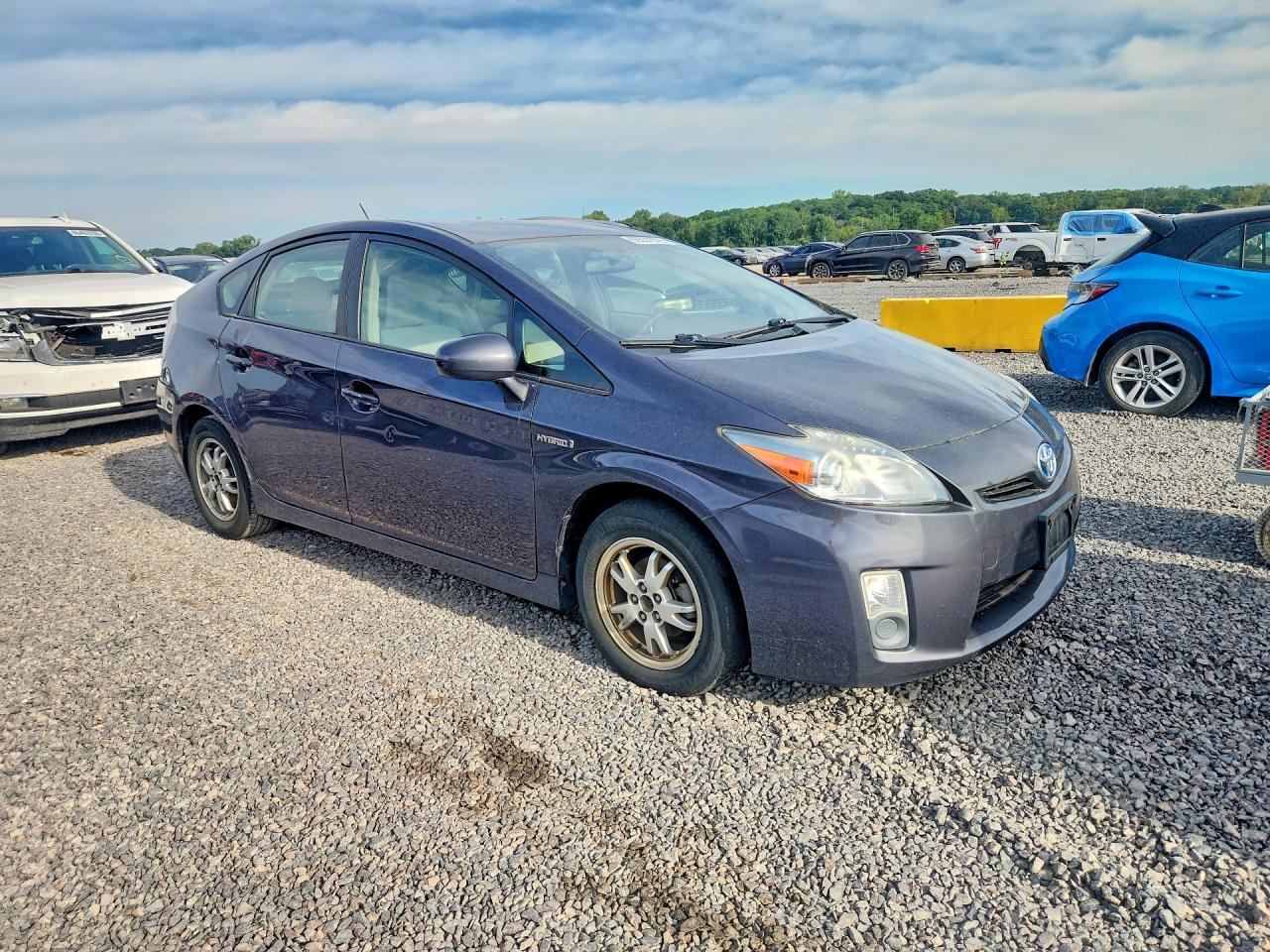2011 Toyota Prius Two Blue vin: JTDKN3DU2B0268382