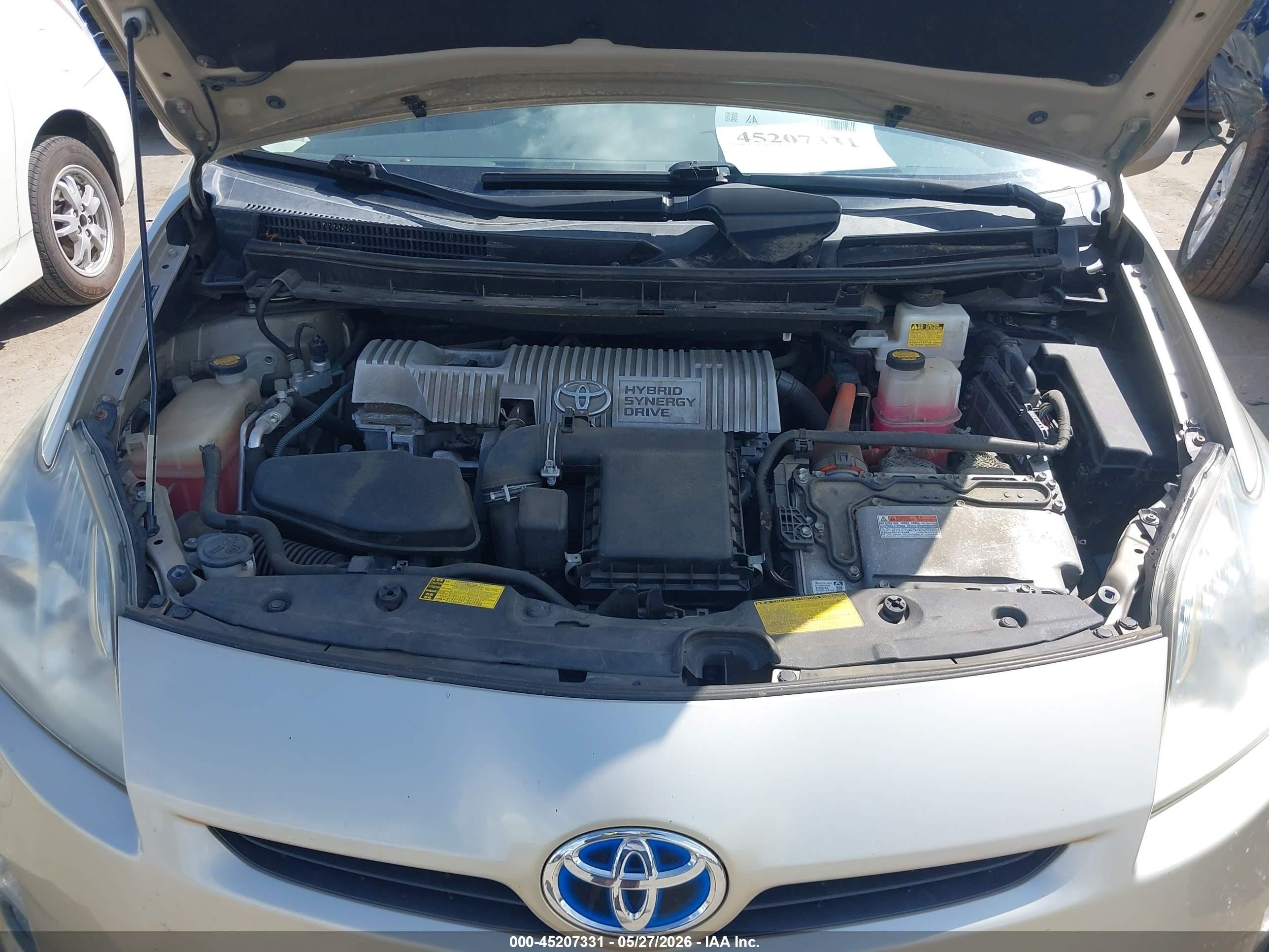 2011 Toyota Prius Three Gold vin: JTDKN3DU2B0324157