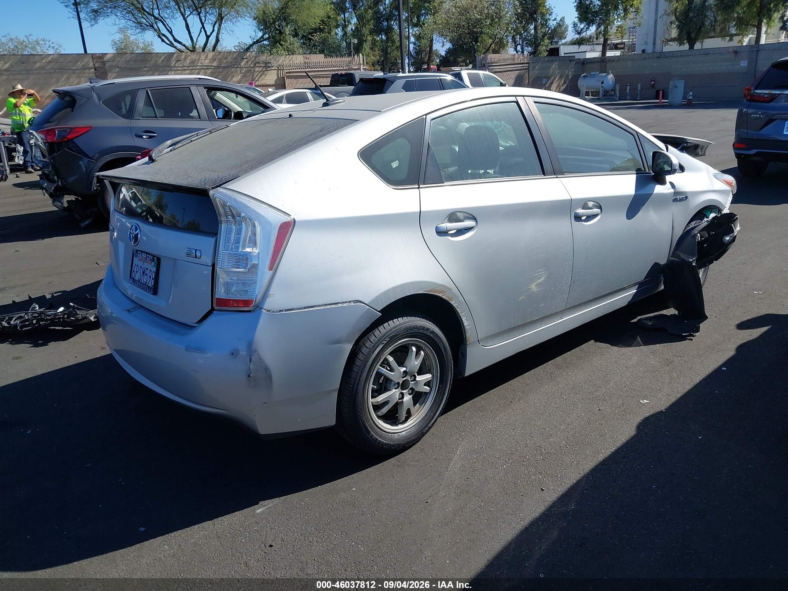 2011 Toyota Prius Two Silver vin: JTDKN3DU2B1334844