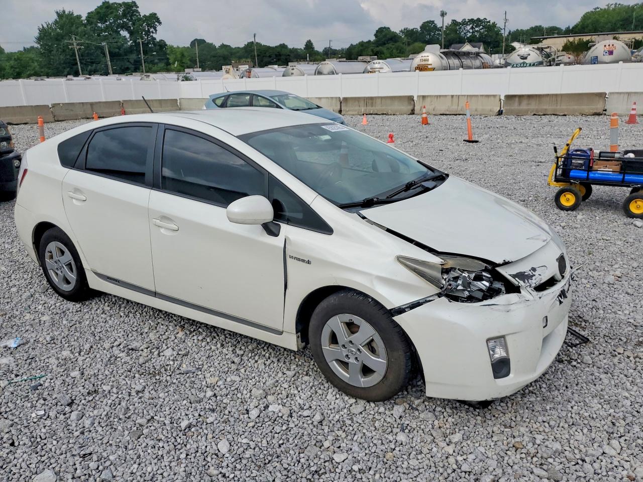 2011 Toyota Prius Two Белый vin: JTDKN3DU2B1423409