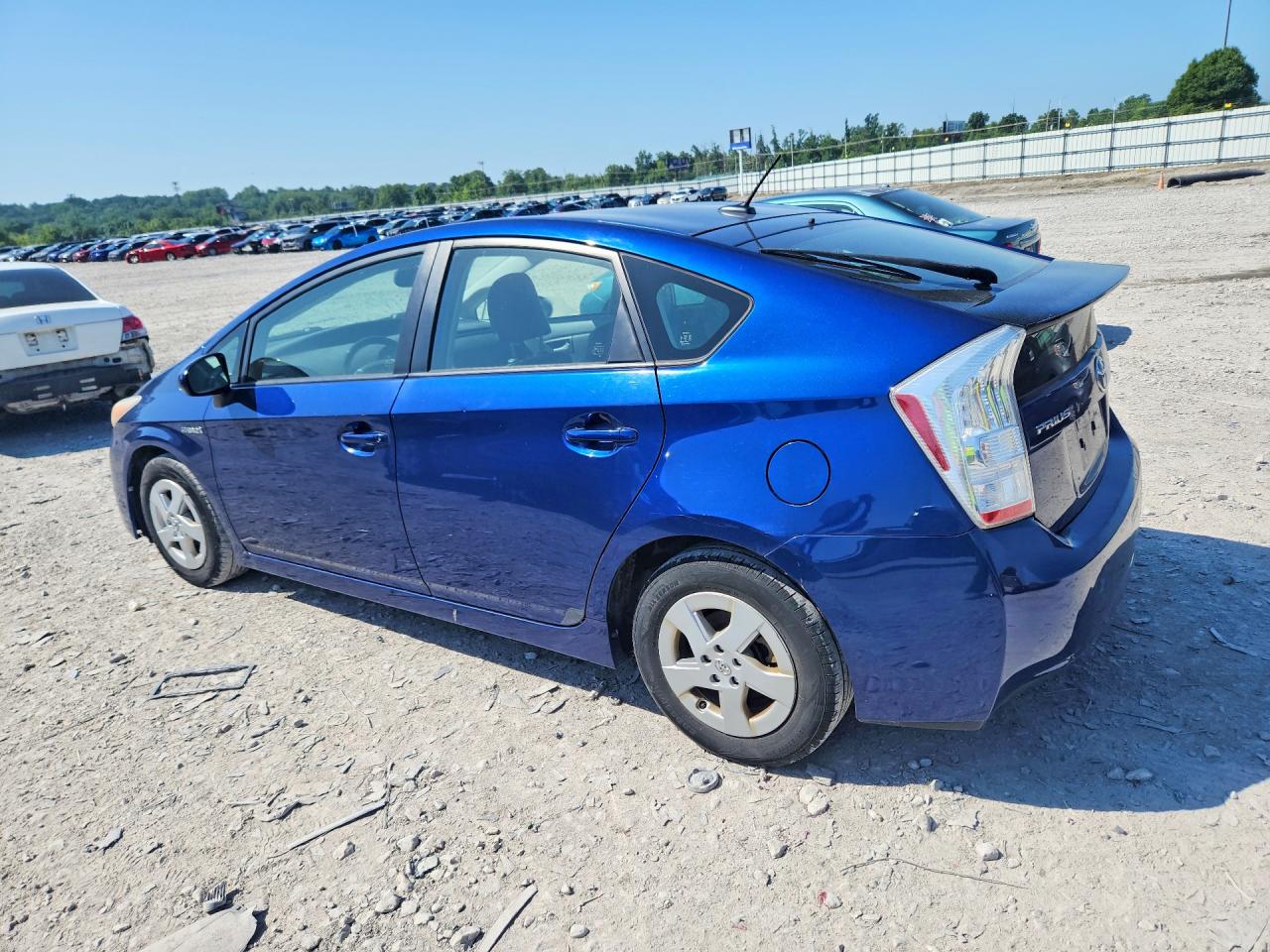 2011 Toyota Prius Four Синий vin: JTDKN3DU2B1434748
