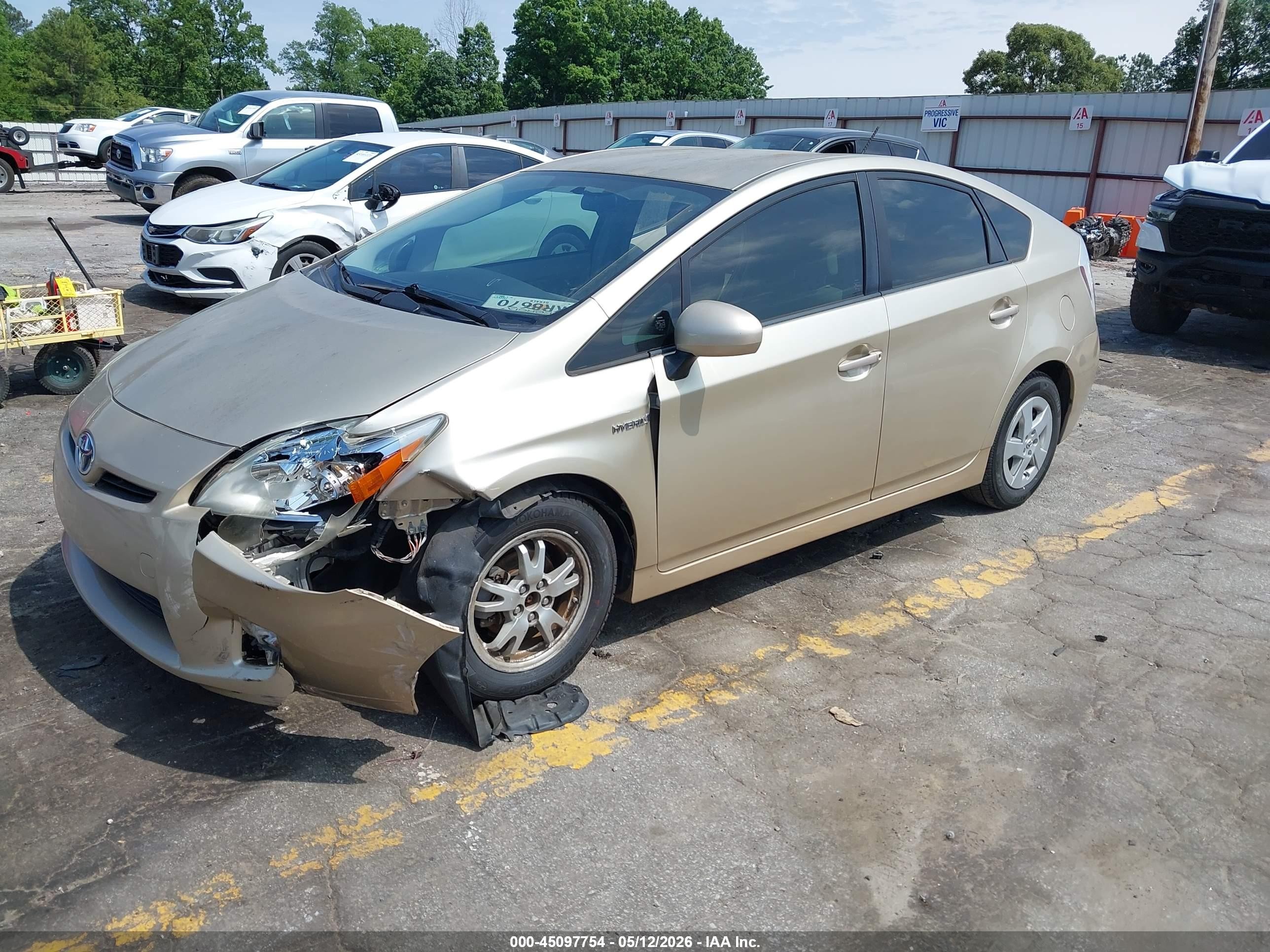2011 Toyota Prius Two Бежевый vin: JTDKN3DU2B1470732