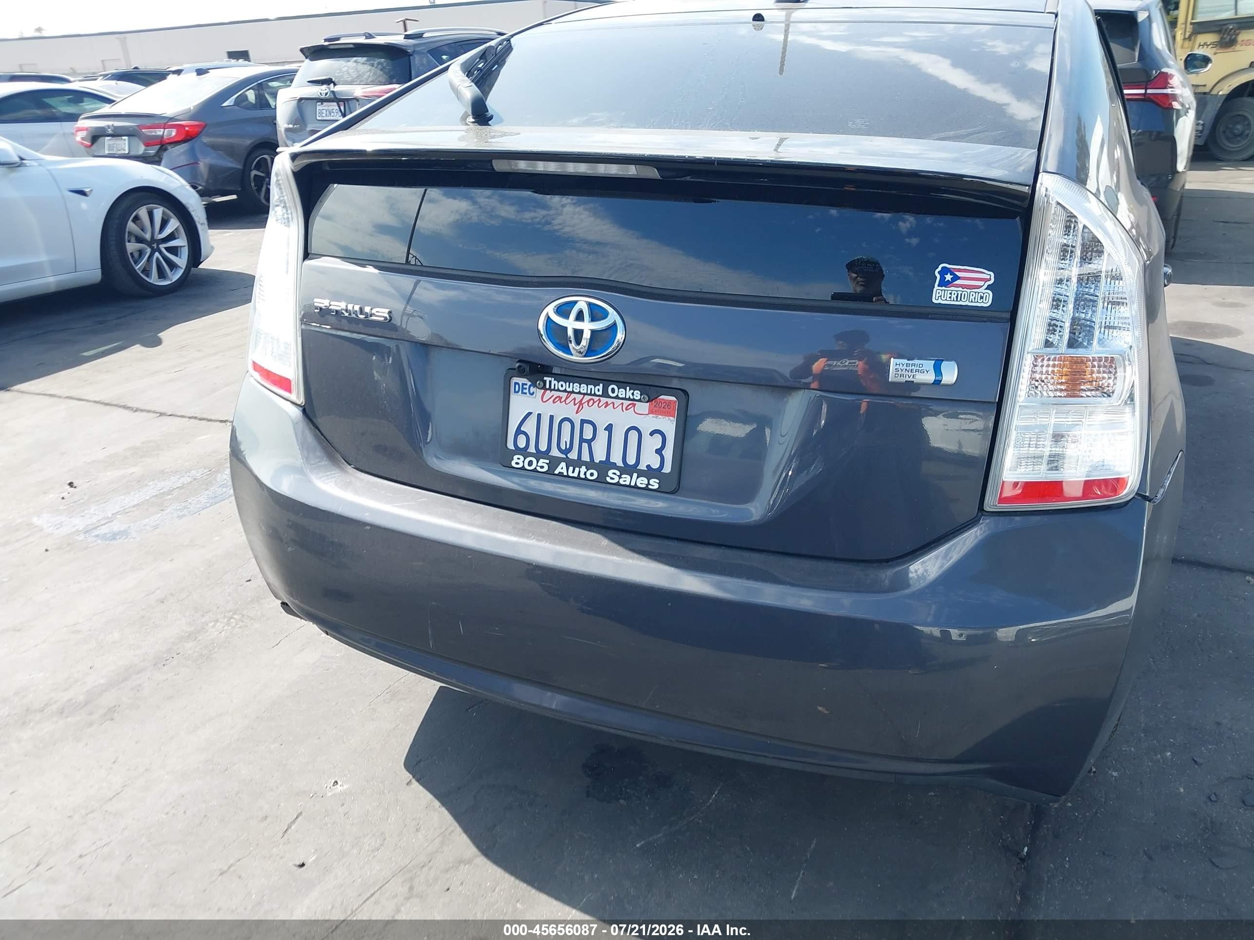 2011 Toyota Prius Two Gray vin: JTDKN3DU2B5355878