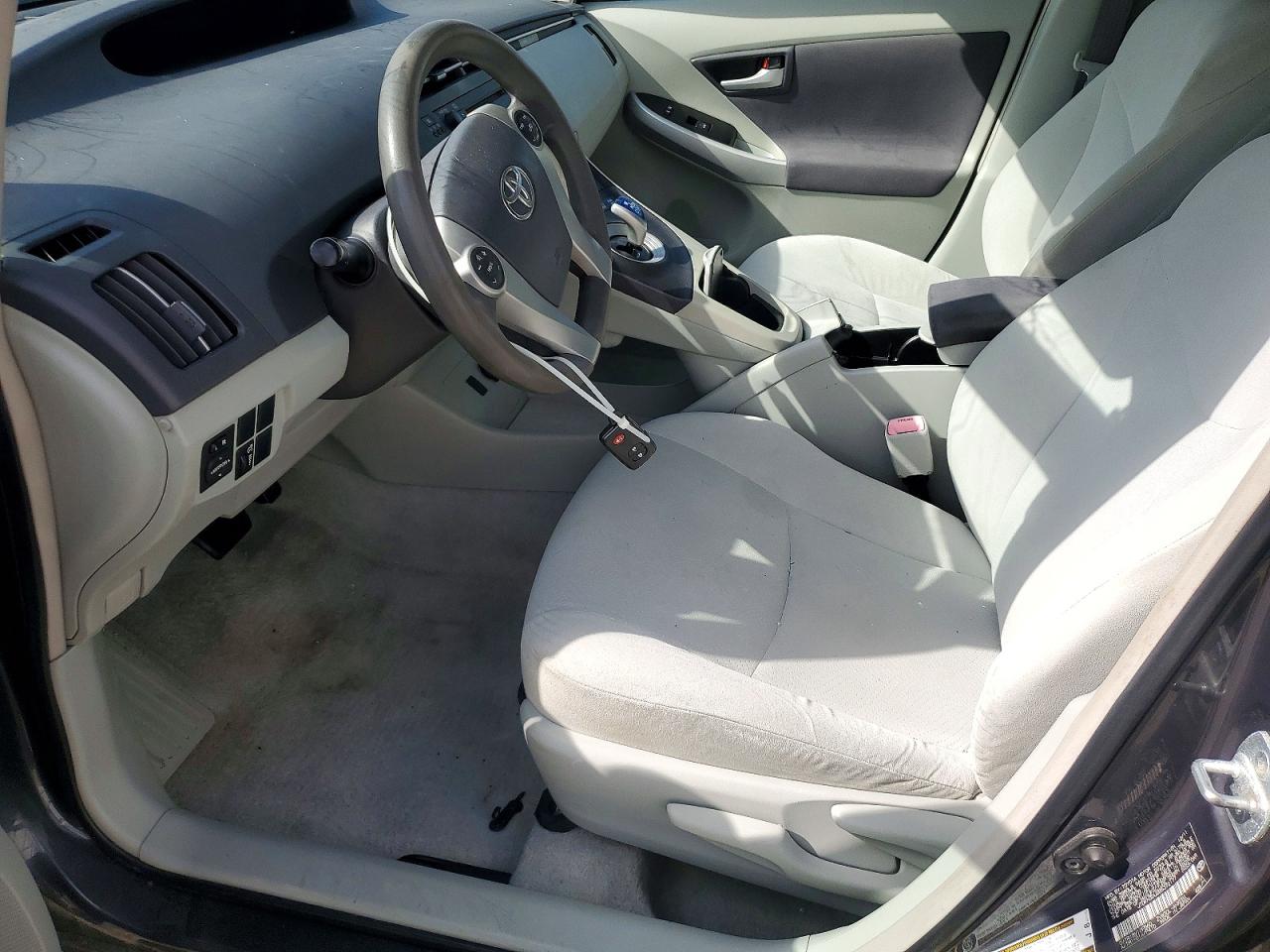 2011 Toyota Prius Two Gray vin: JTDKN3DU2B5372177