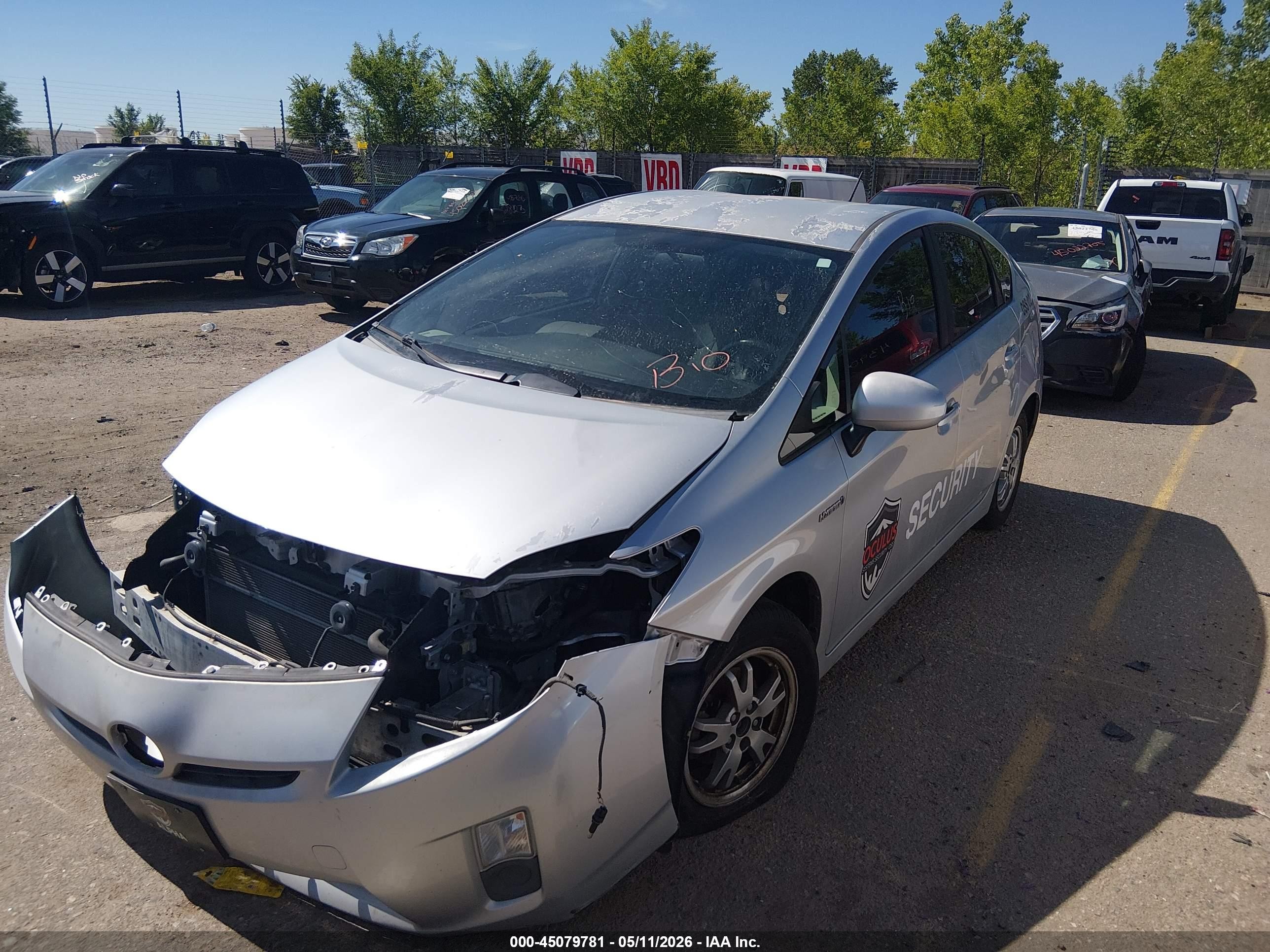 2011 Toyota Prius Two Серебряный vin: JTDKN3DU2B5373040