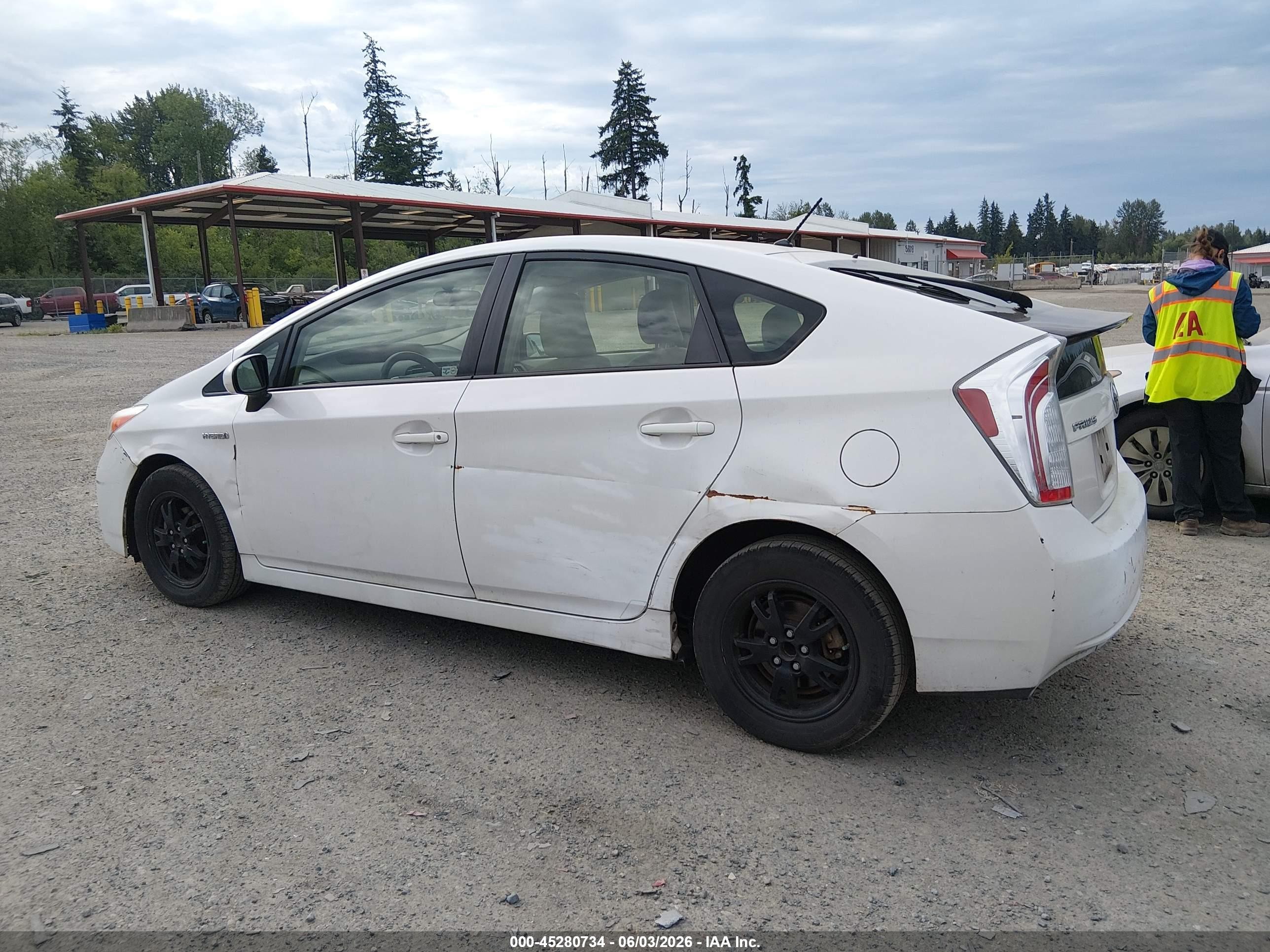 2012 Toyota Prius Two White vin: JTDKN3DU2C0335046
