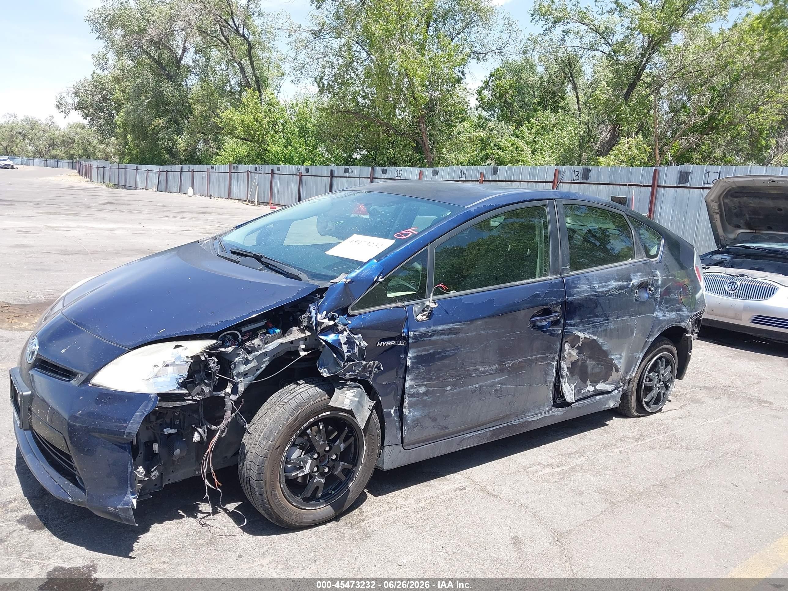 2012 Toyota Prius Three Синий vin: JTDKN3DU2C1508087