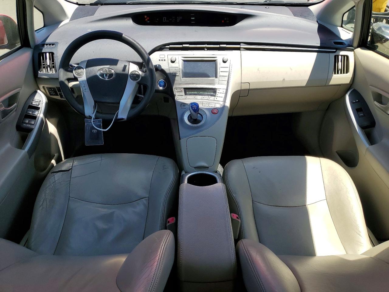 2012 Toyota Prius Three Красный vin: JTDKN3DU2C1508123
