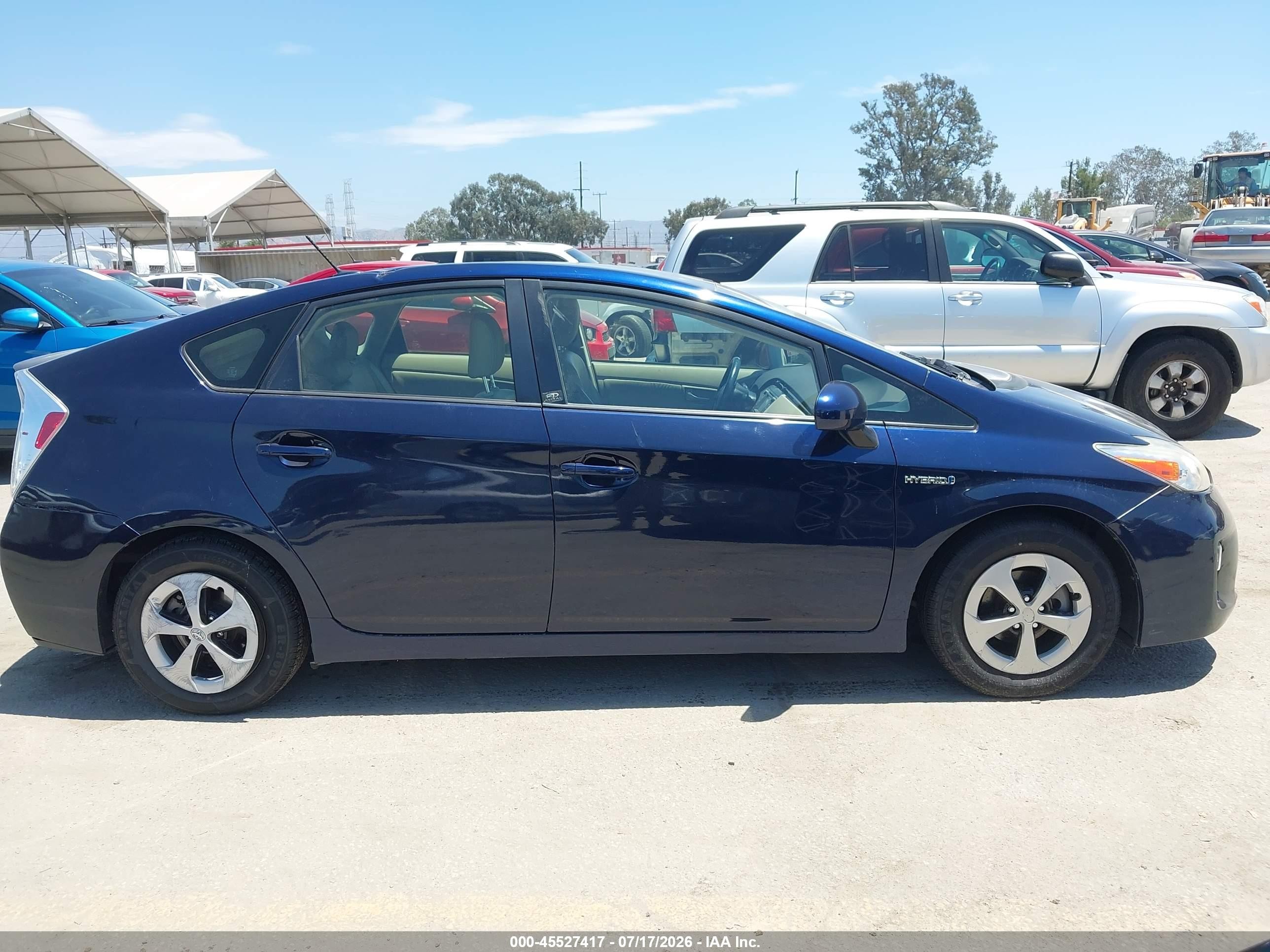 2012 Toyota Prius   Синий vin: JTDKN3DU2C1539243